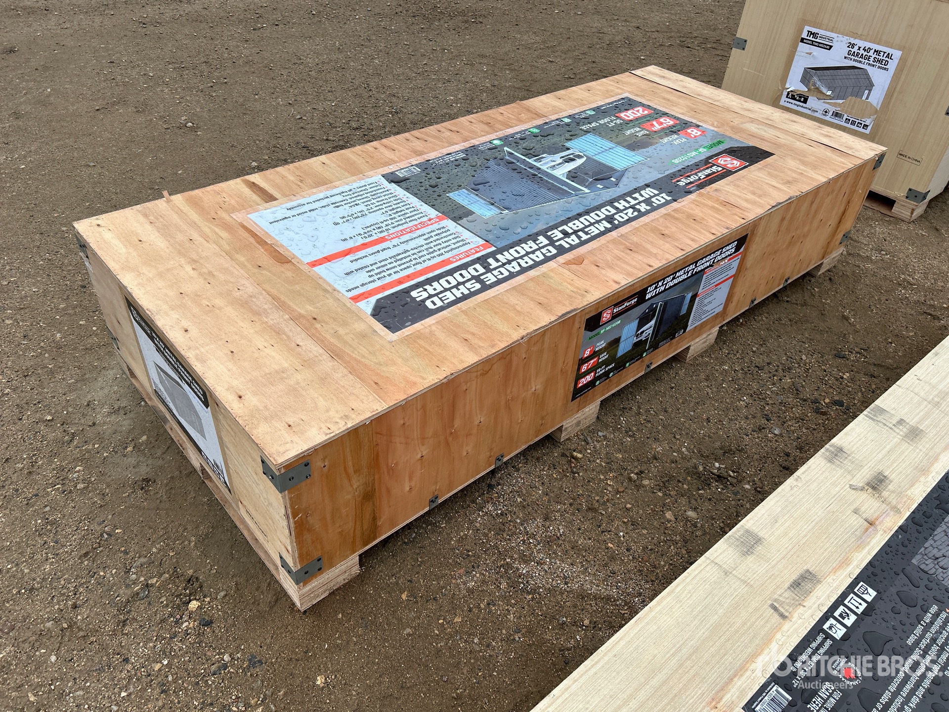 General Appearance with Picture, Left Rear Corner