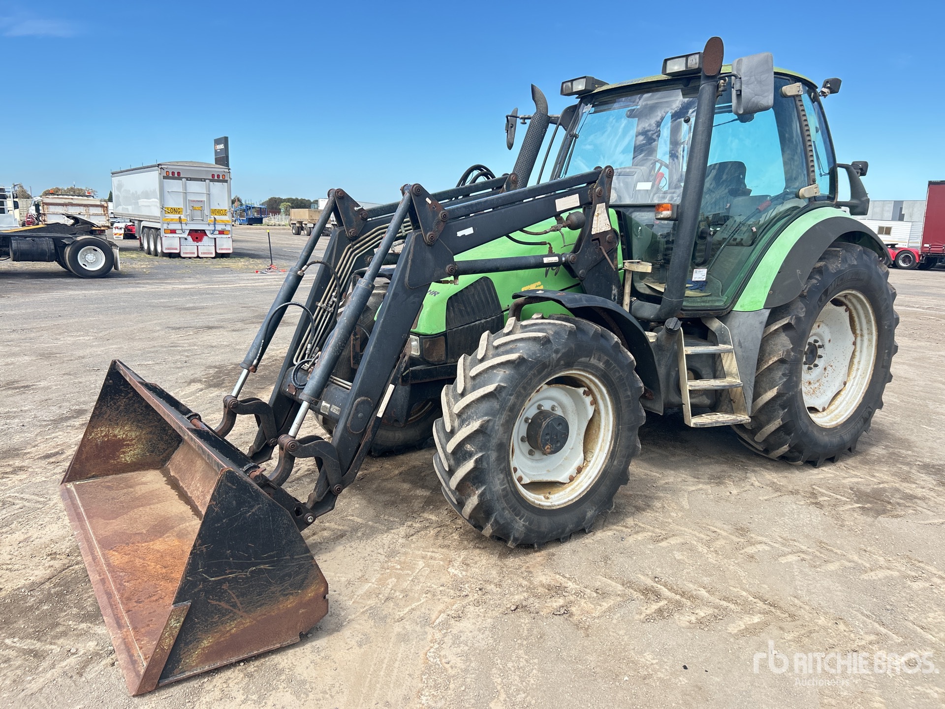 General Appearance with Picture, Left Front Corner