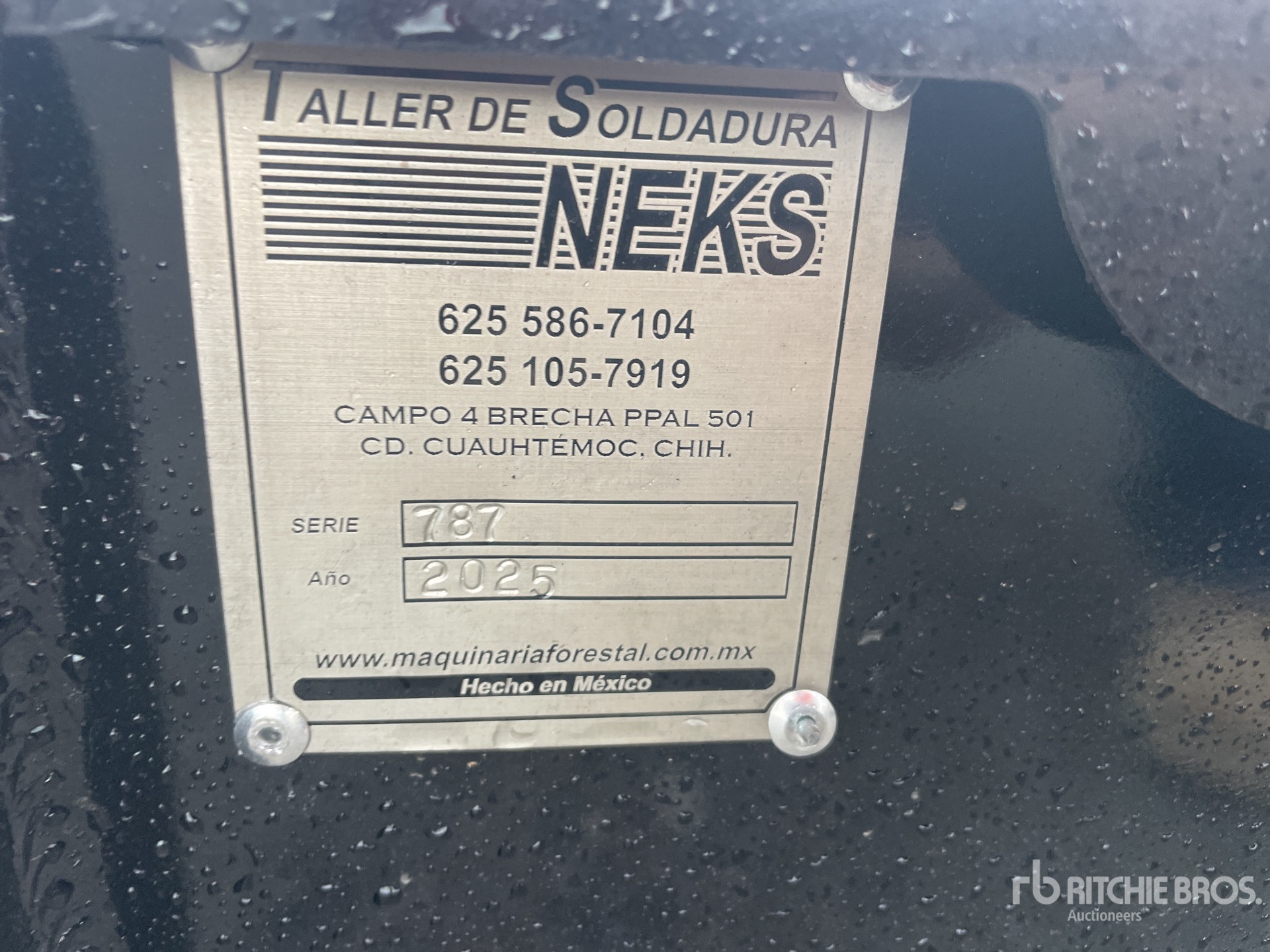 General Appearance with Numéro de série/Numéro d'identification du véhicule automobile