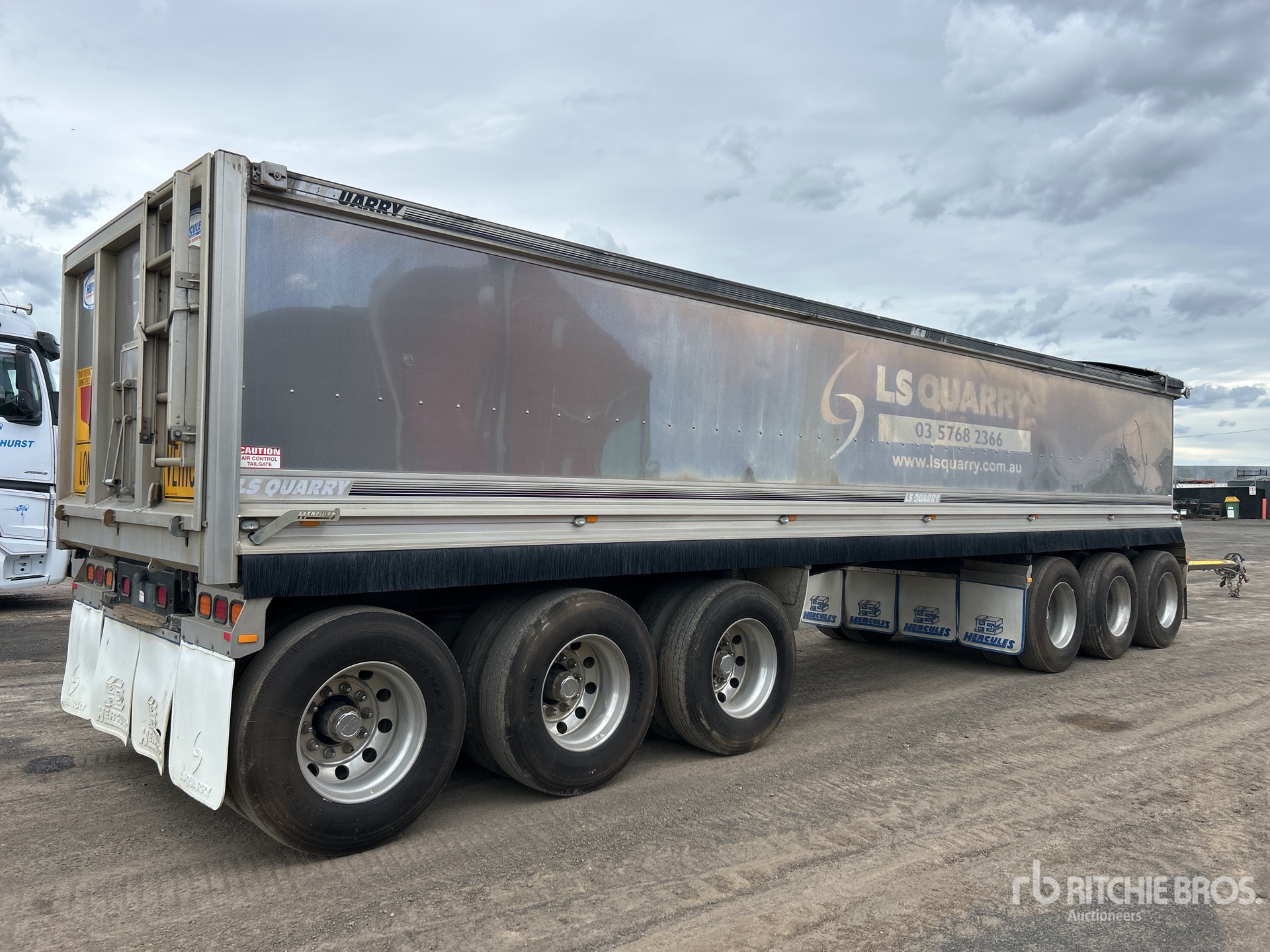 General Appearance with Picture, Left Rear Corner