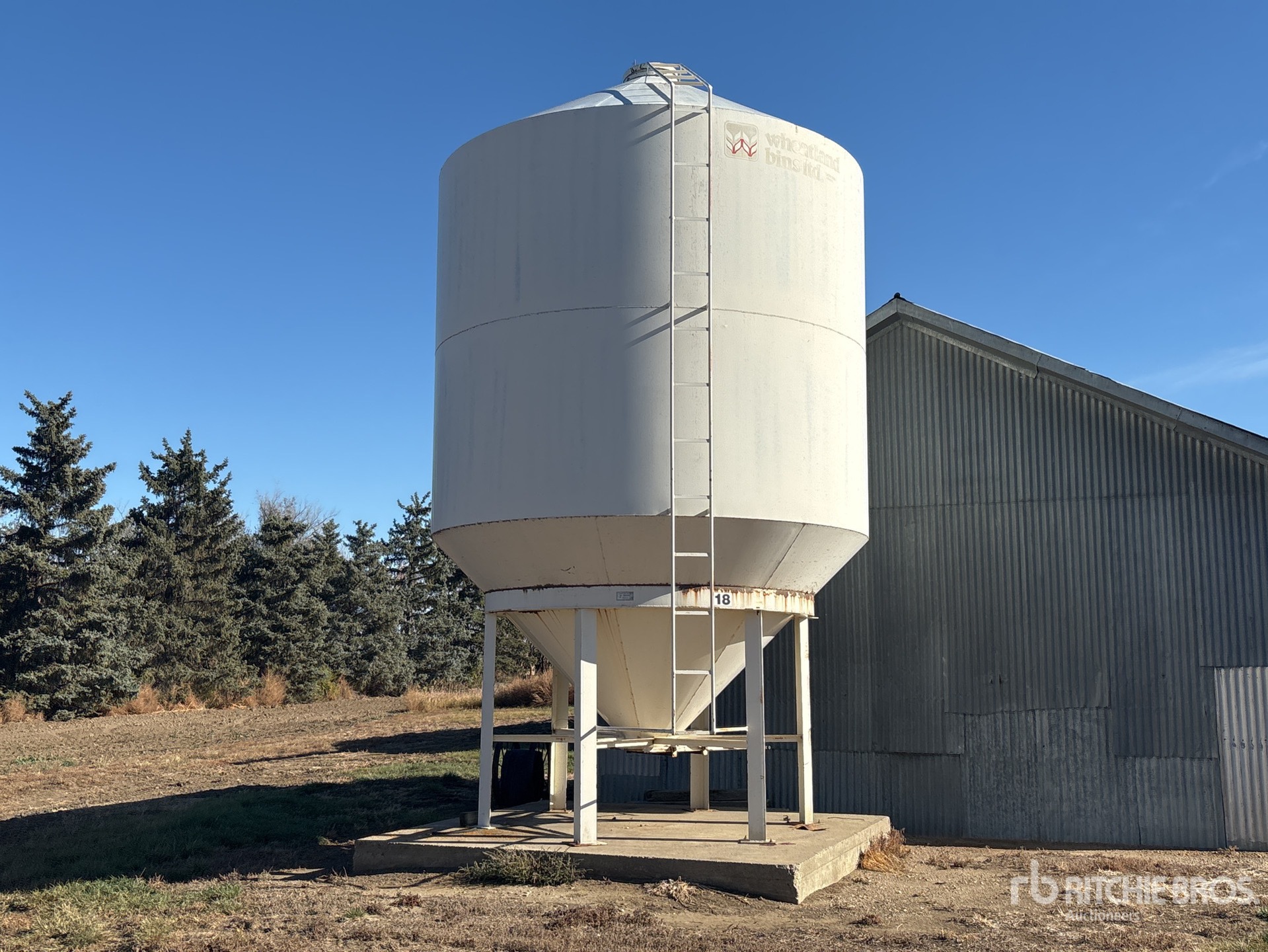 Aspect général with Image, coin avant gauche