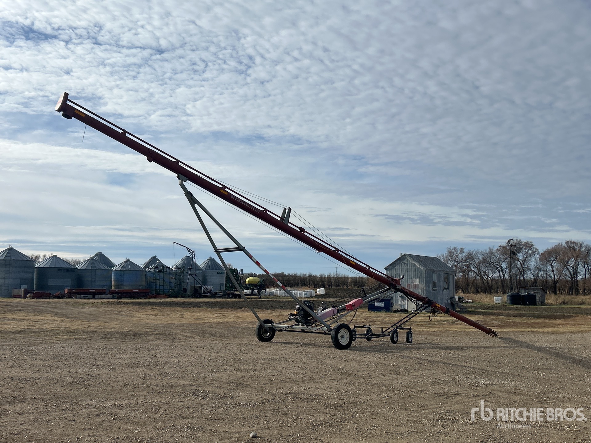 General Appearance with Bild, Ecke hinten rechts