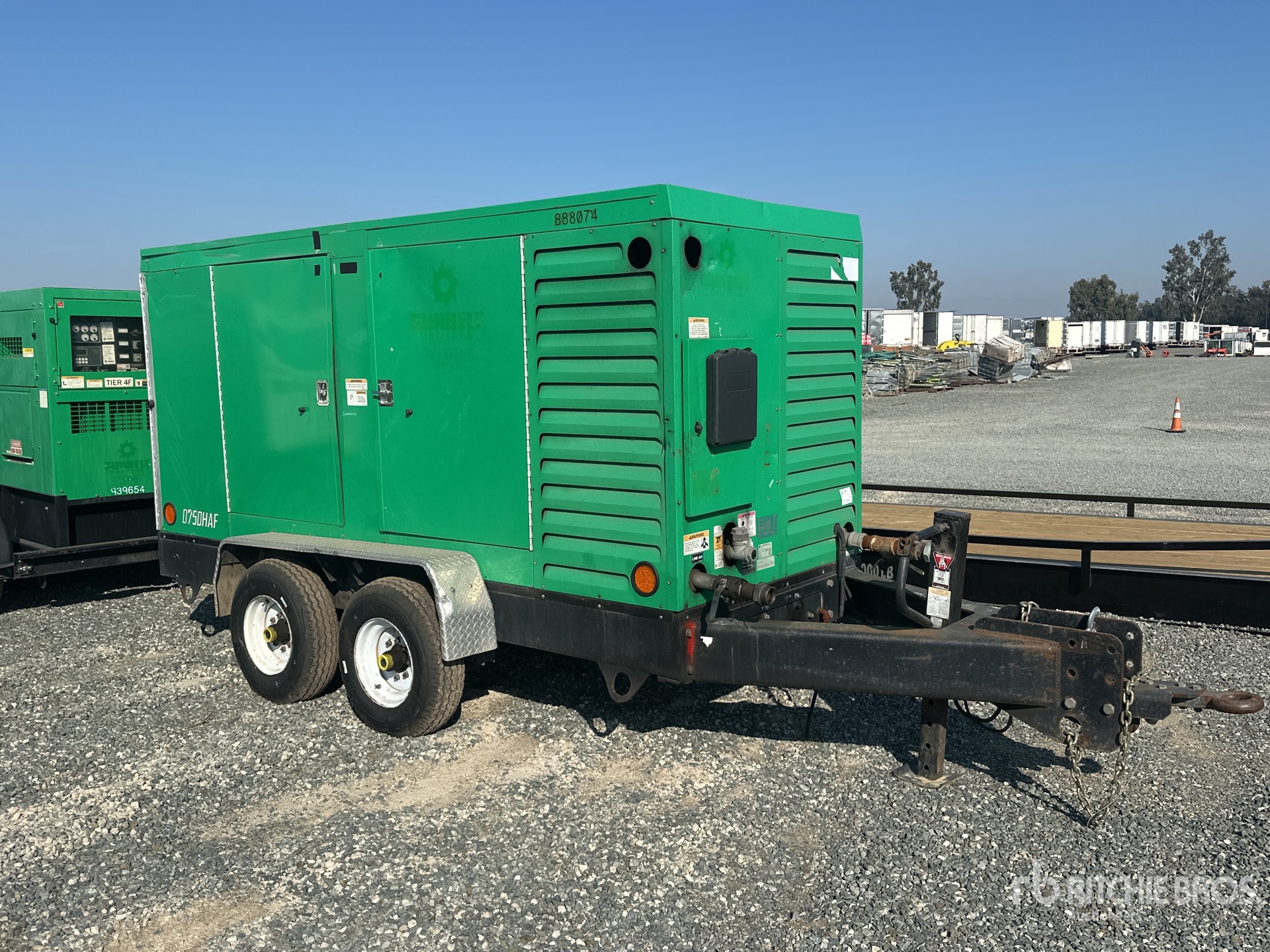 General Appearance with Foto, angolo anteriore destro