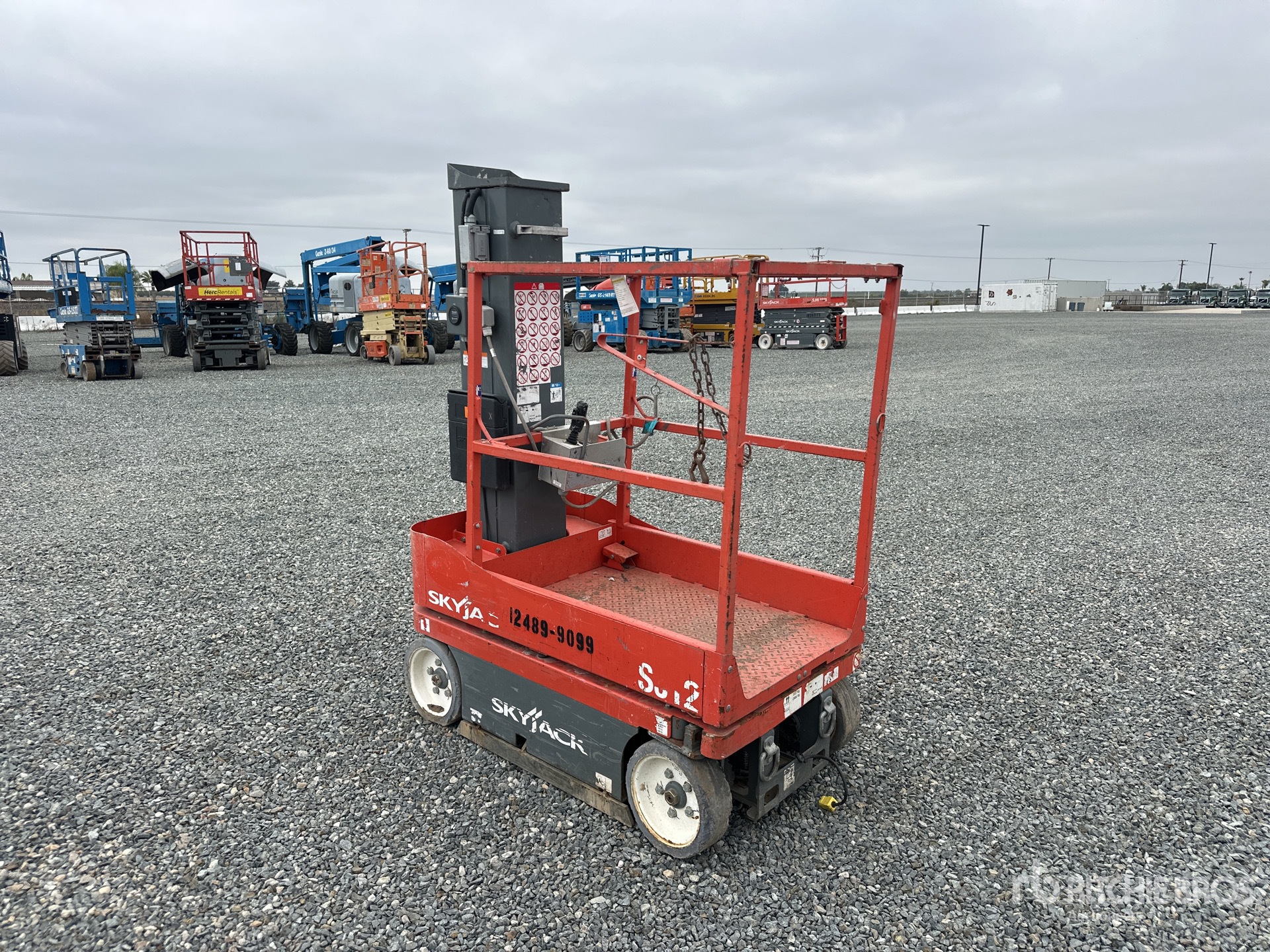 General Appearance with Picture, Right Front Corner