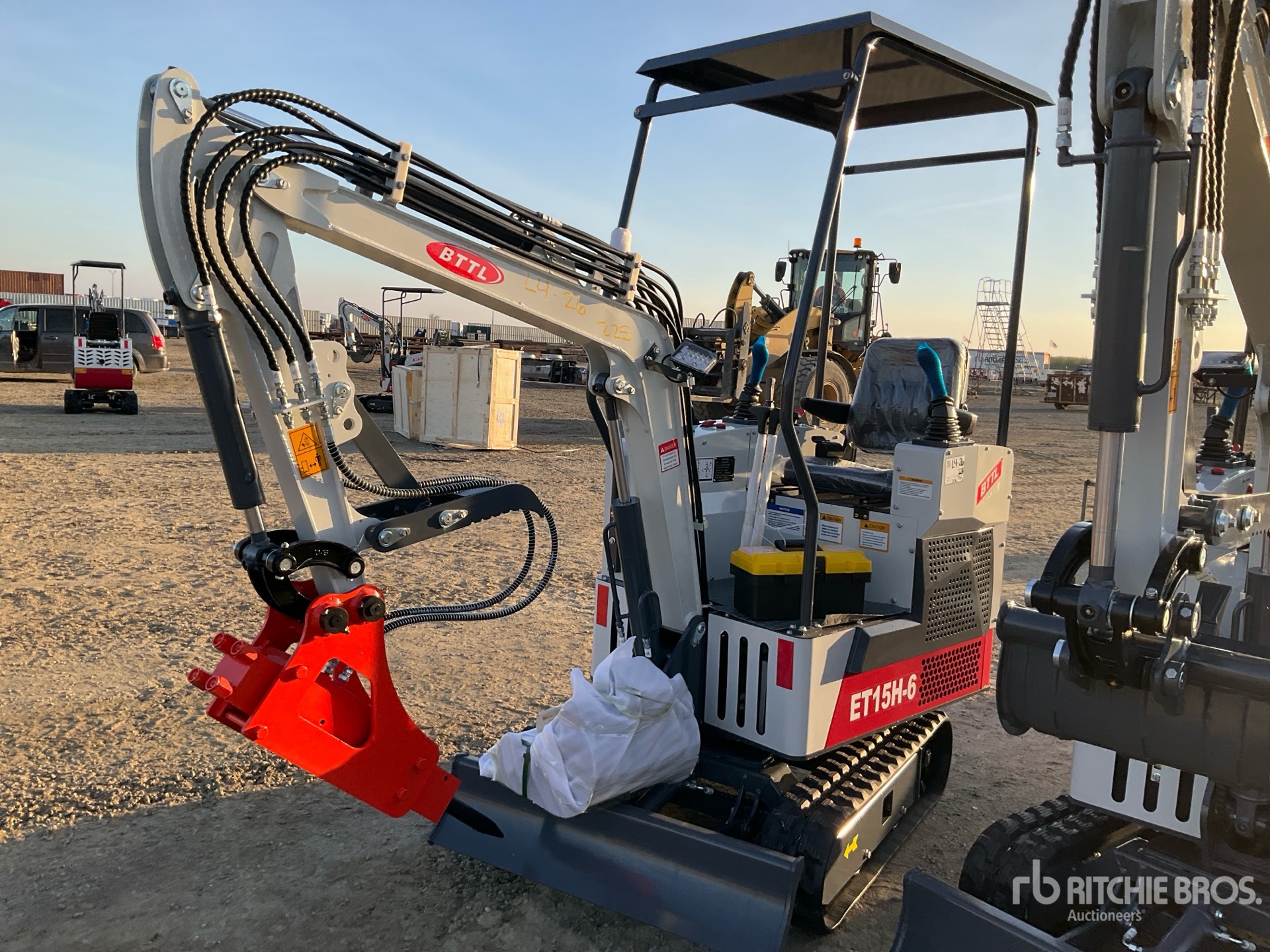 General Appearance with Featured Photo