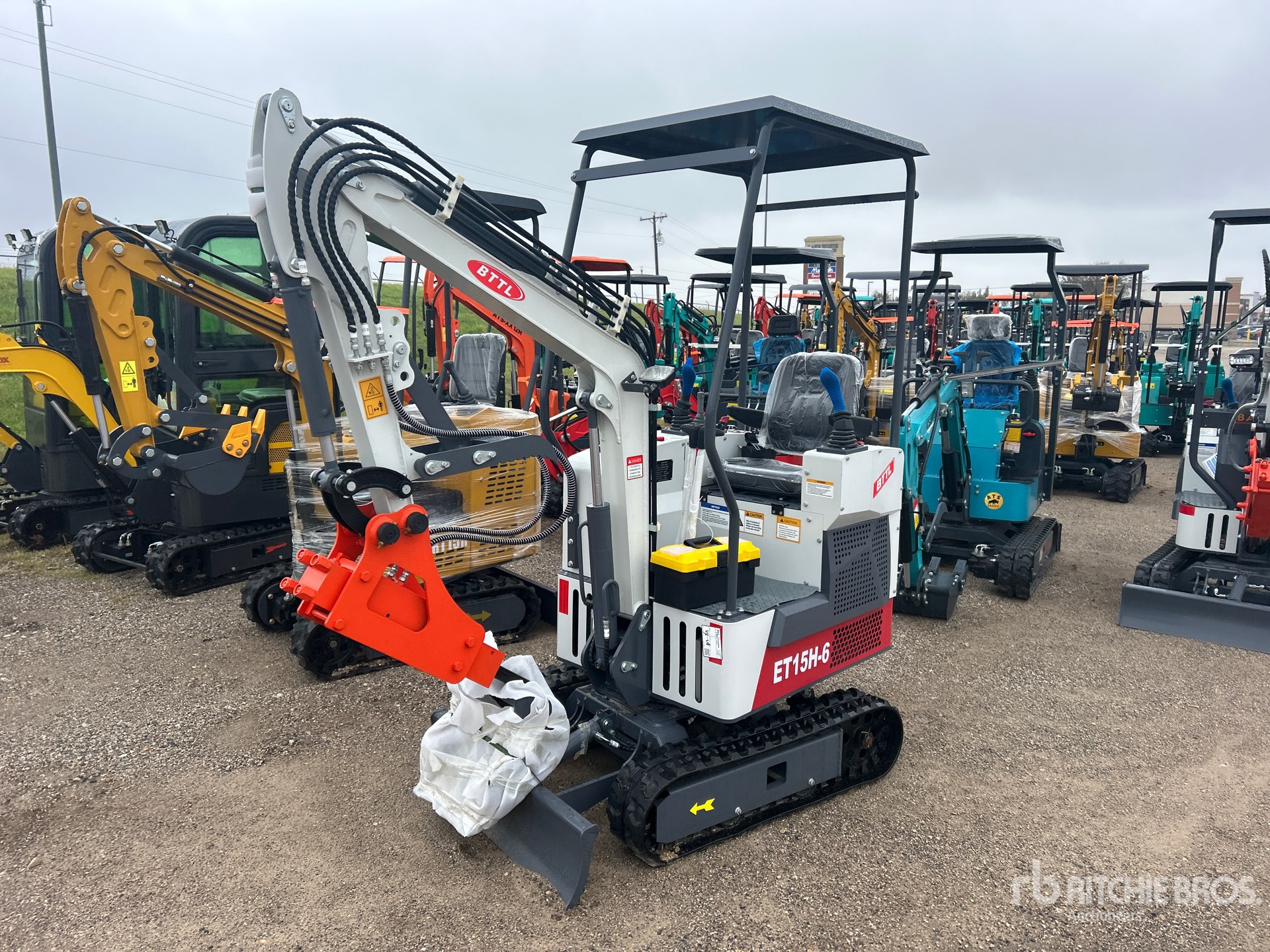 General Appearance with Picture, Left Front Corner