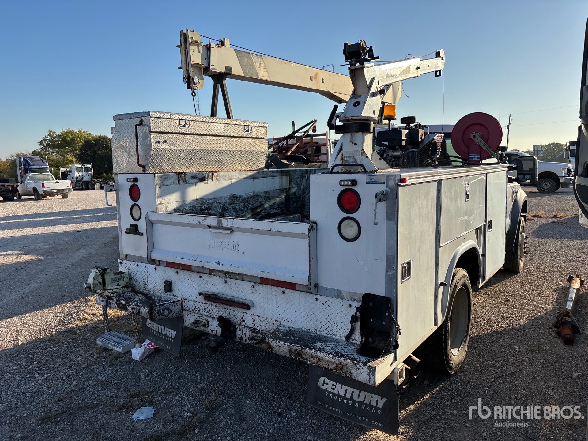 General Appearance with Picture, Right Rear Corner