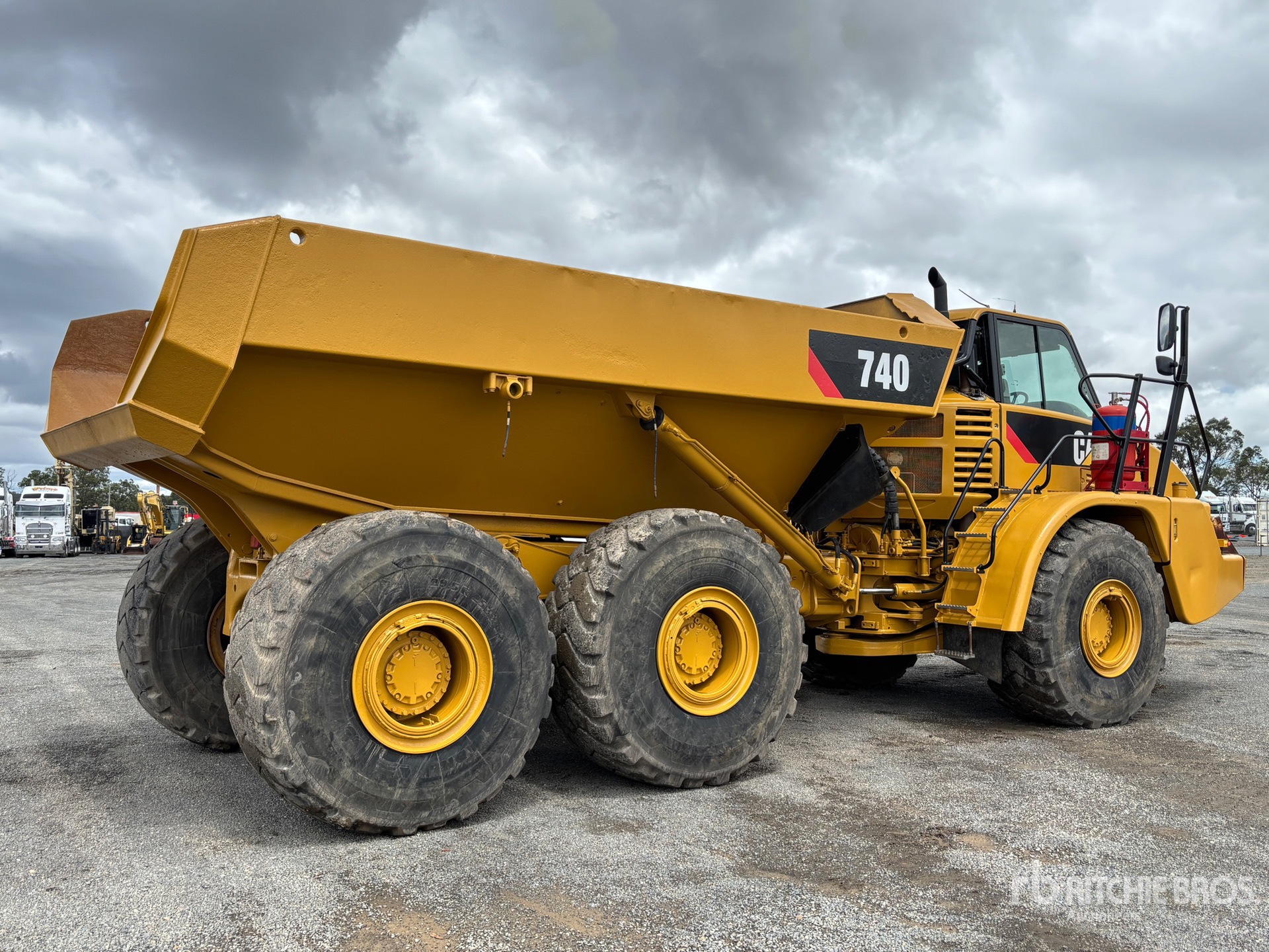 General Appearance with Picture, Right Rear Corner