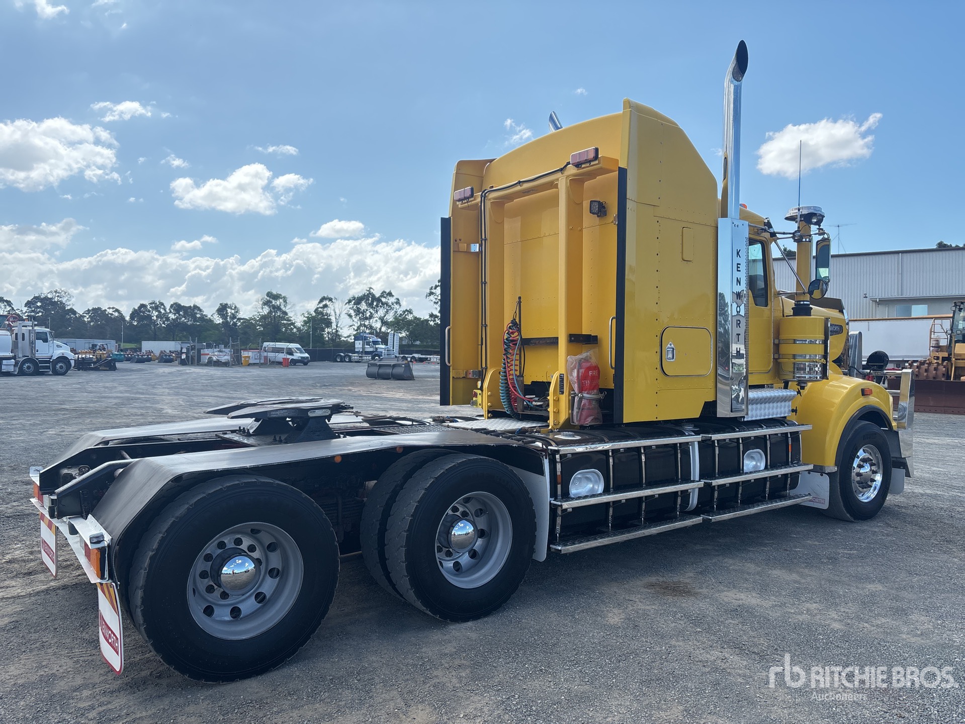 General Appearance with Picture, Left Rear Corner