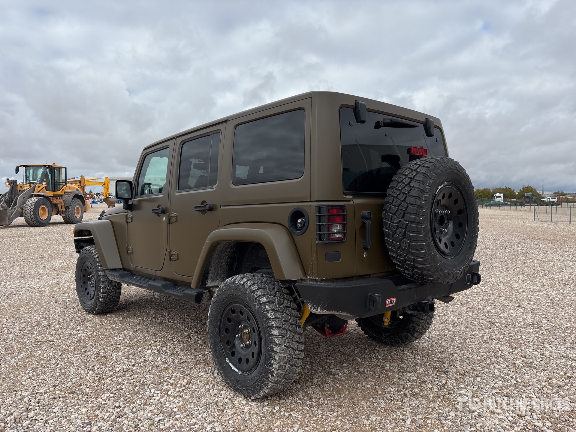 General Appearance with Picture, Right Front Corner