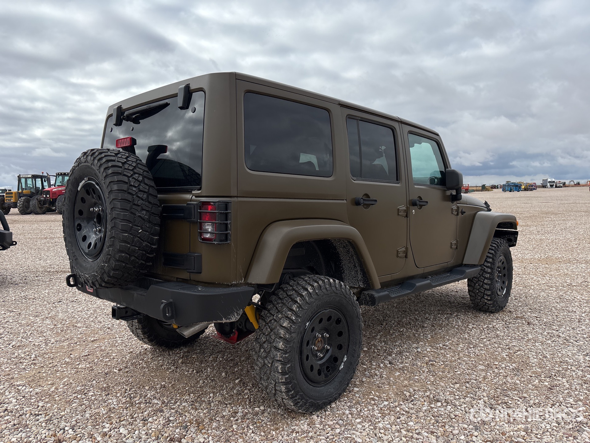 General Appearance with Picture, Right Rear Corner