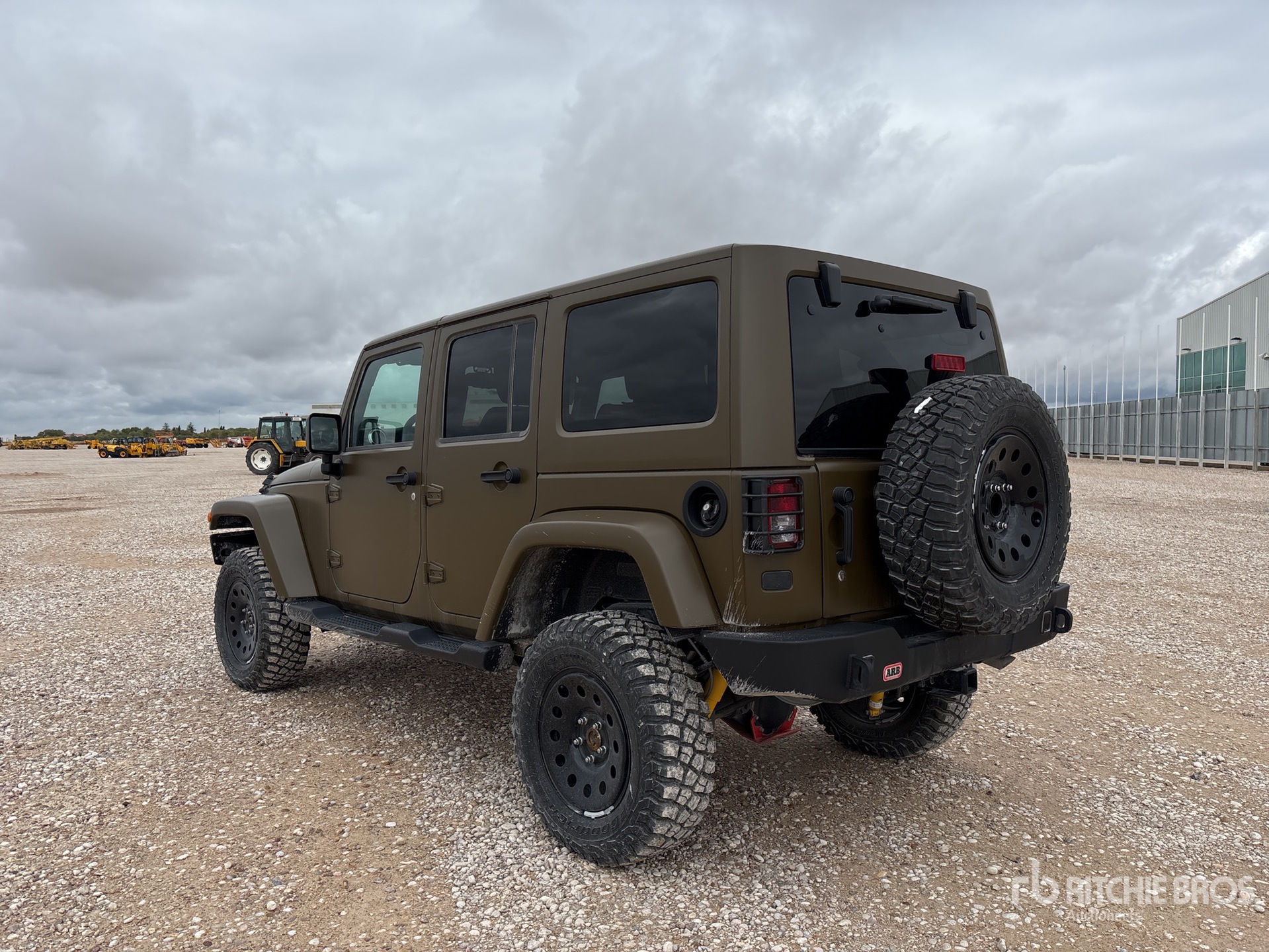 General Appearance with Picture, Right Front Corner