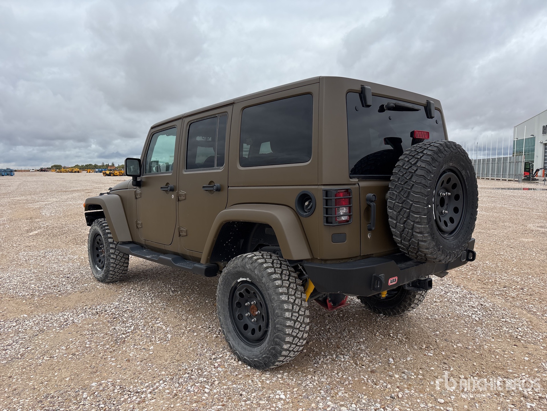 General Appearance with Picture, Right Front Corner