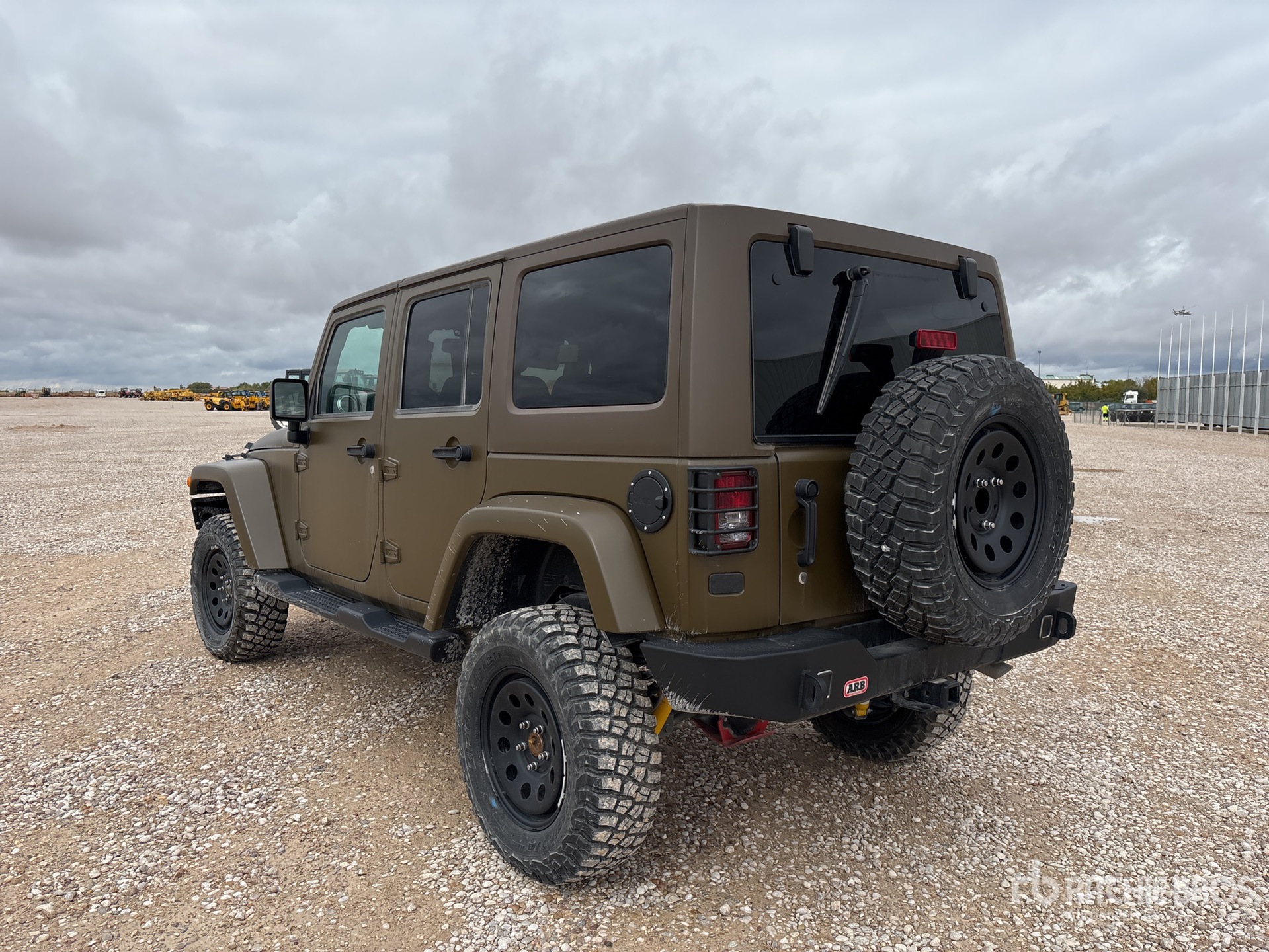 General Appearance with Picture, Right Front Corner