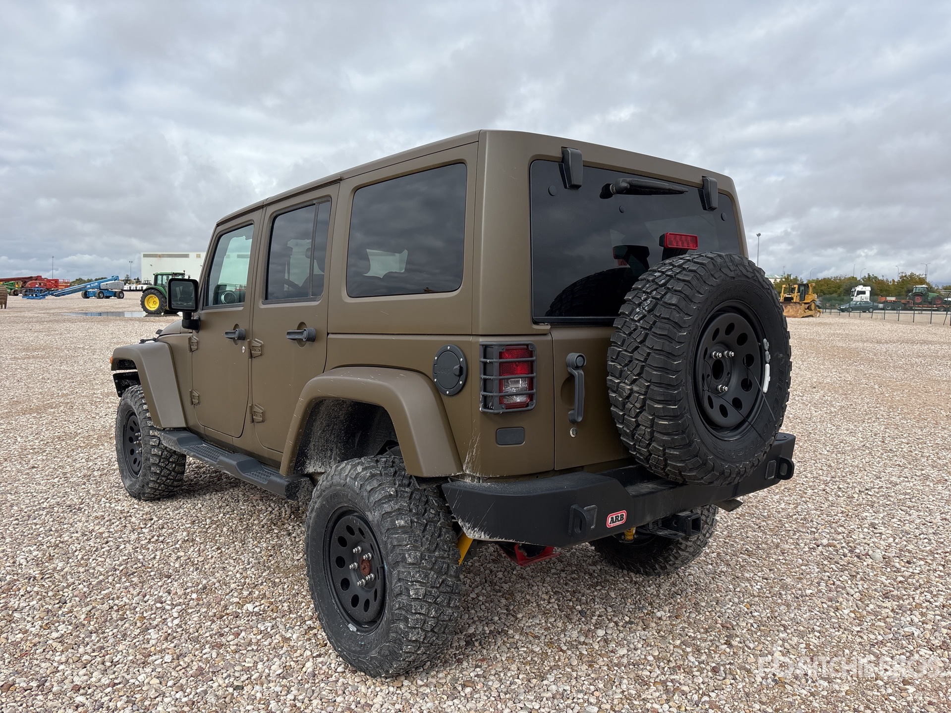 General Appearance with Picture, Right Front Corner