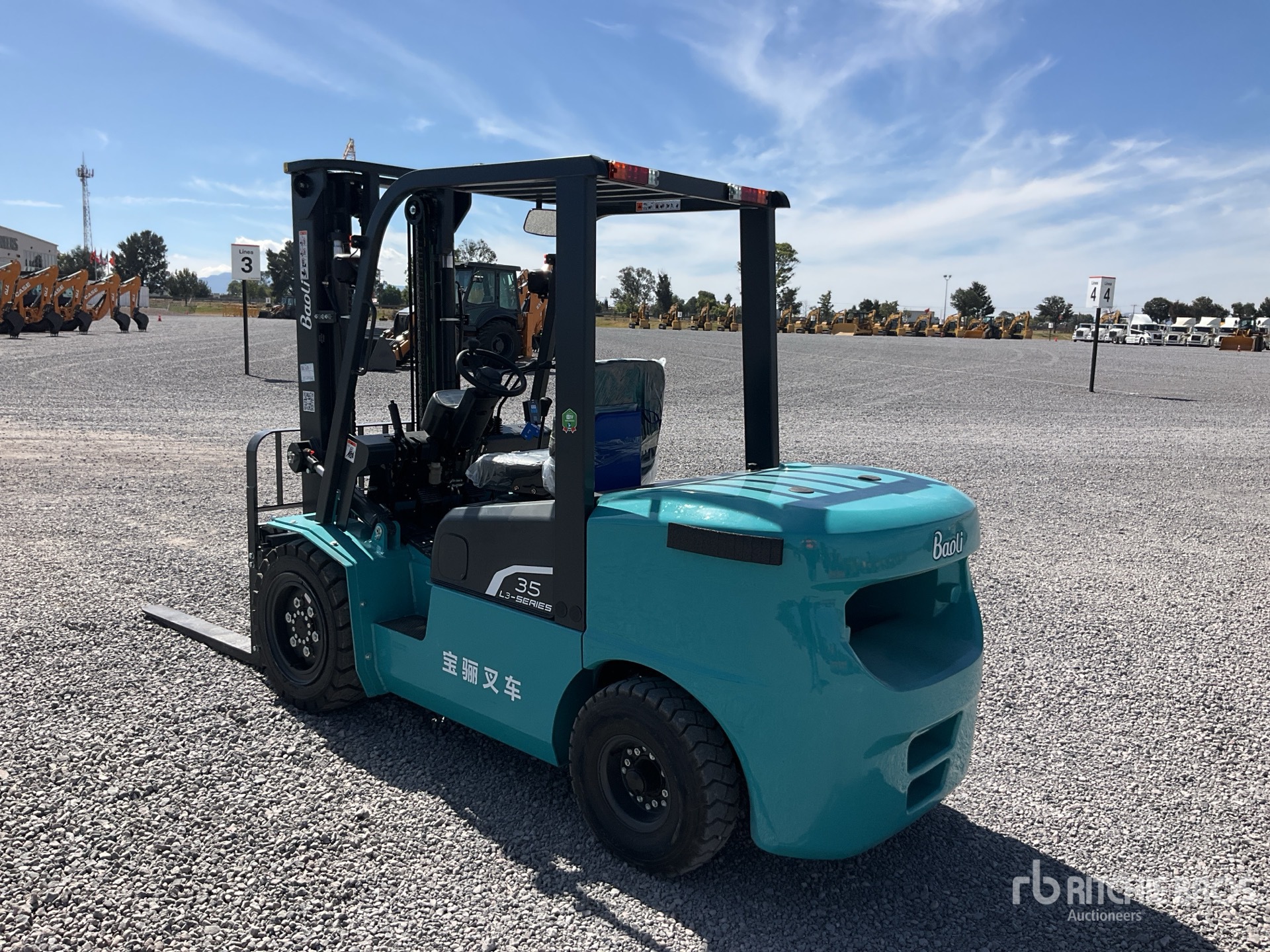 General Appearance with Picture, Left Rear Corner