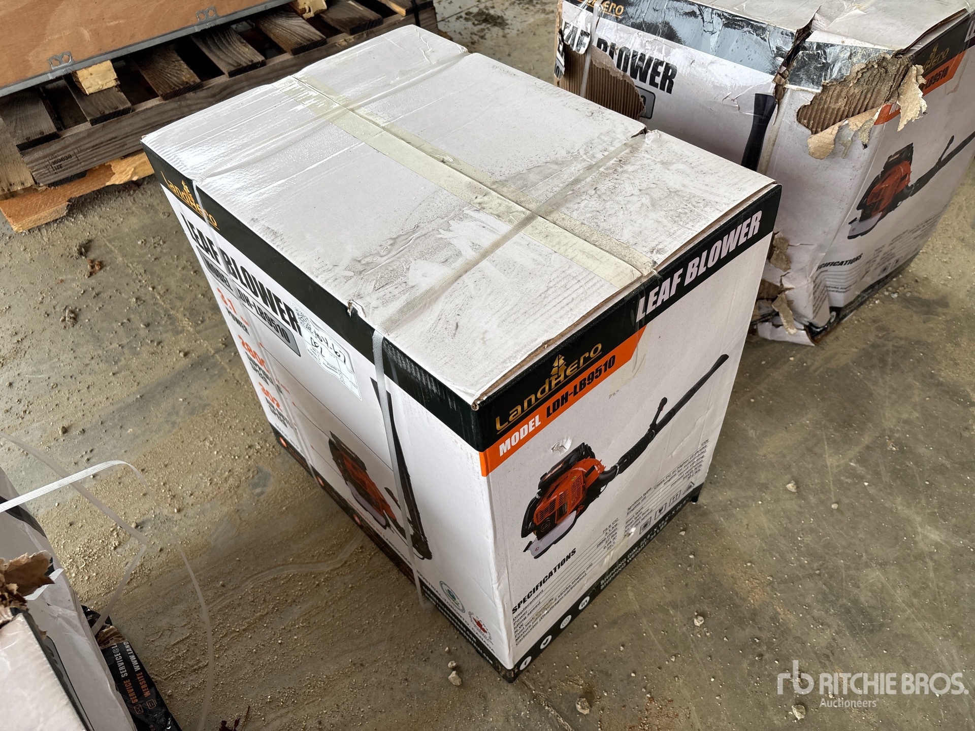 General Appearance with Picture, Right Front Corner