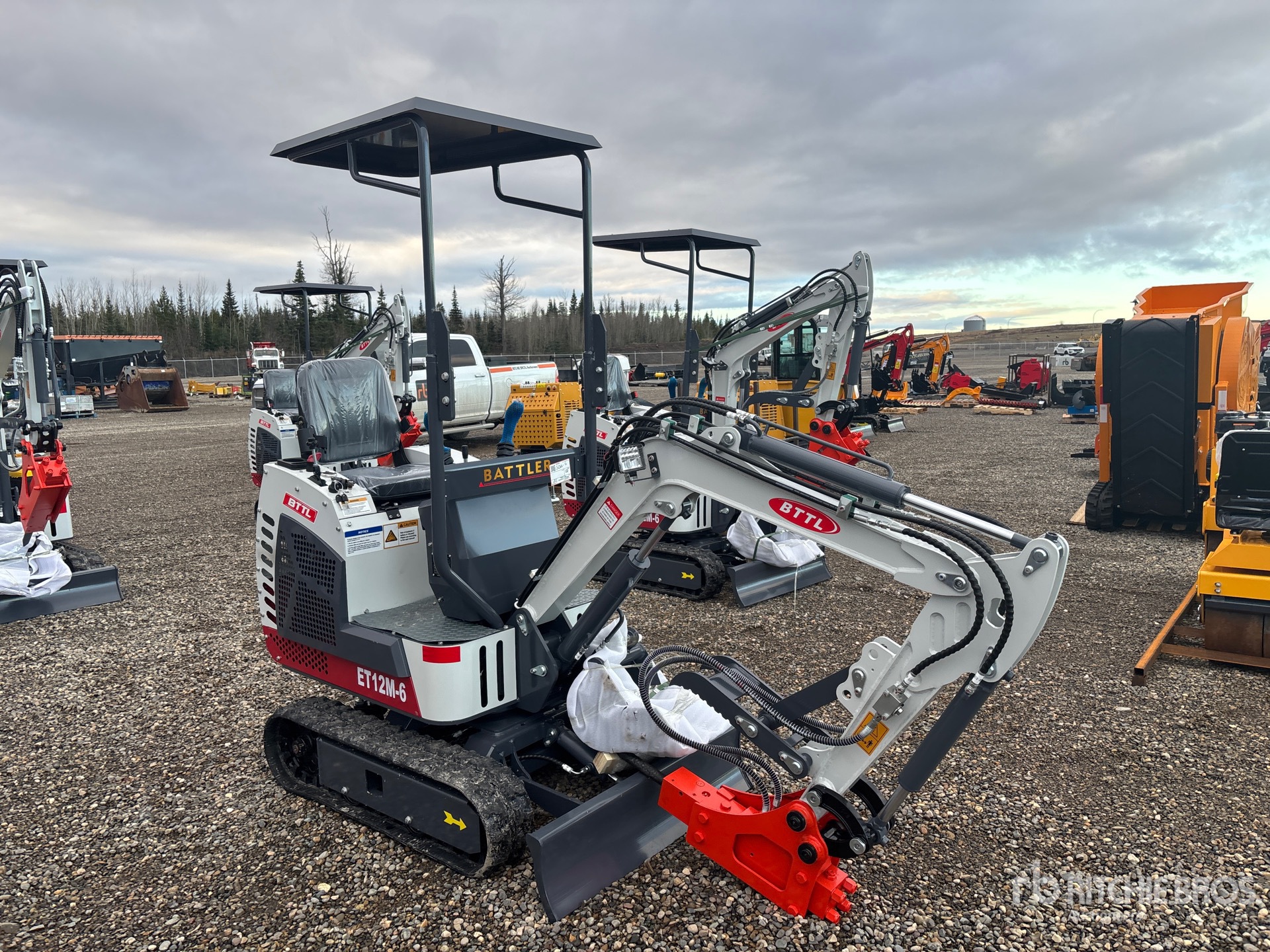 General Appearance with Picture, Right Front Corner