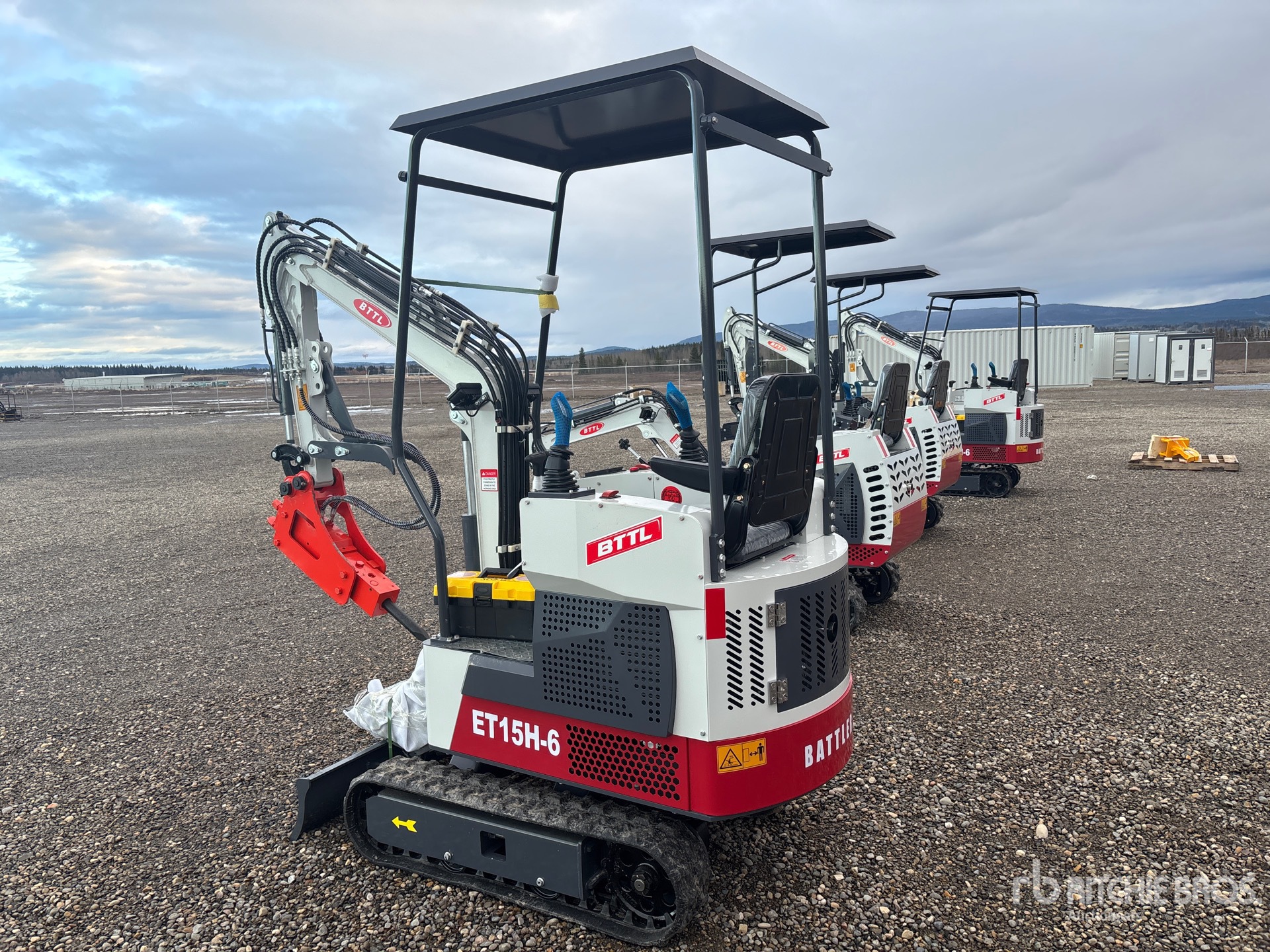 General Appearance with Picture, Left Rear Corner