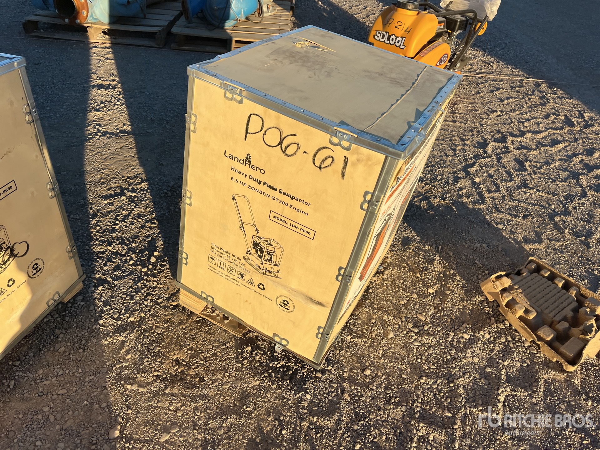 General Appearance with Picture, Right Front Corner