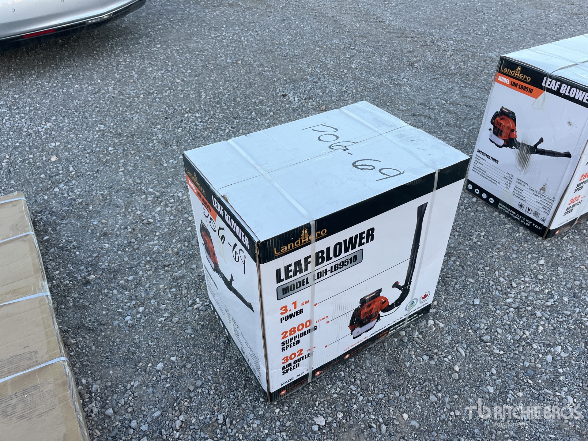 General Appearance with Picture, Right Front Corner