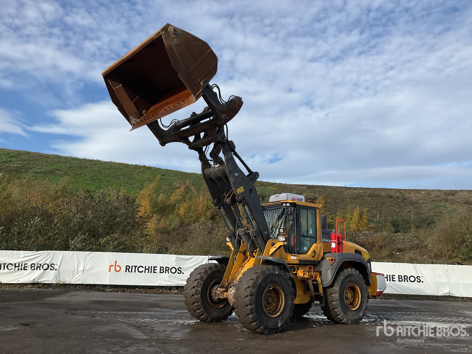 General Appearance with Featured Photo