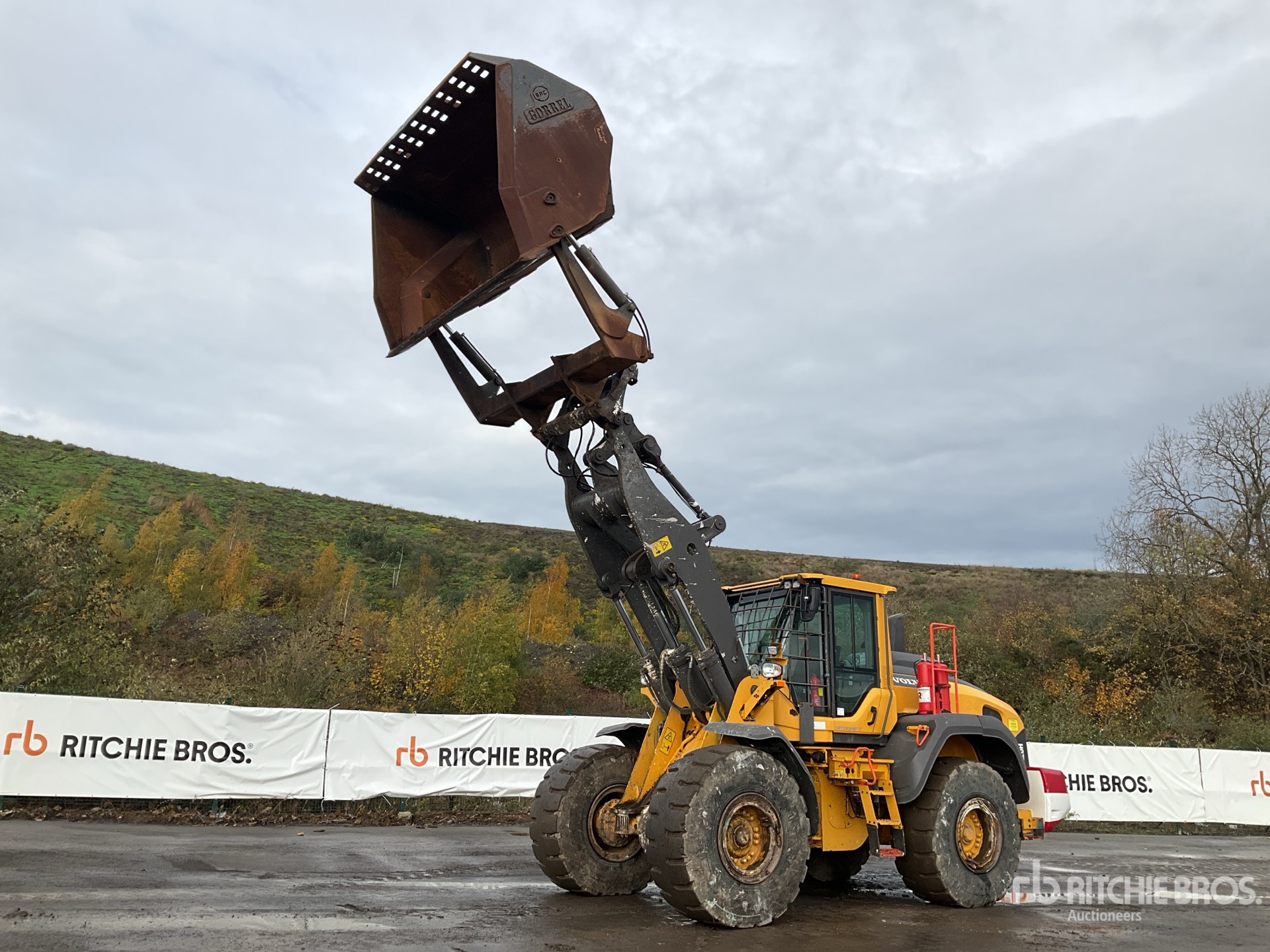 General Appearance with Featured Photo