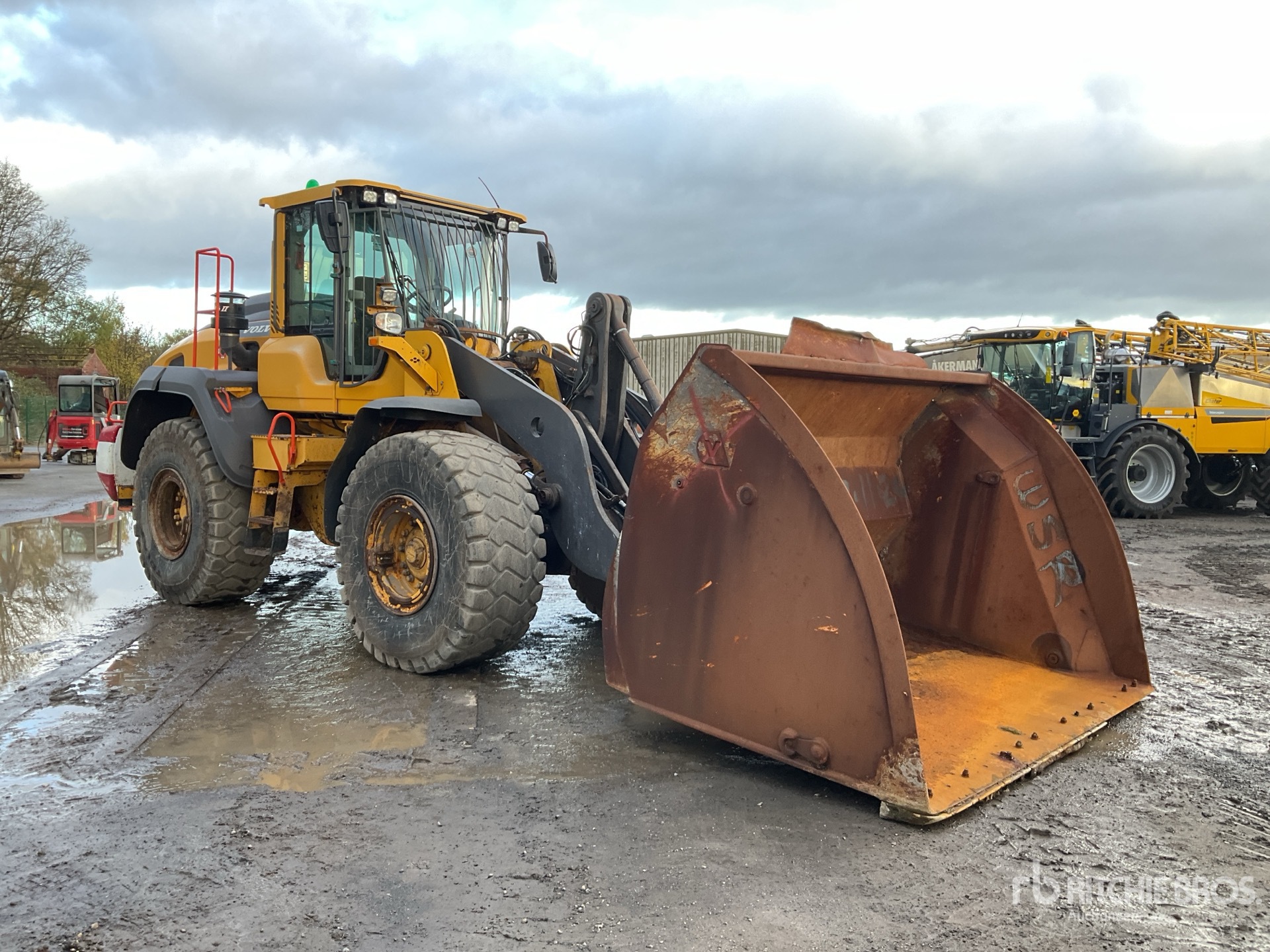 General Appearance with Picture, Right Front Corner