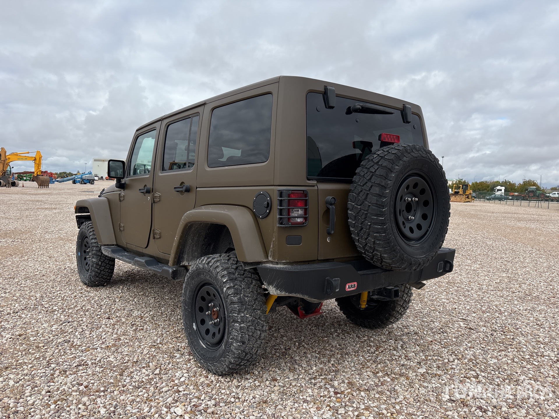 General Appearance with Picture, Right Front Corner