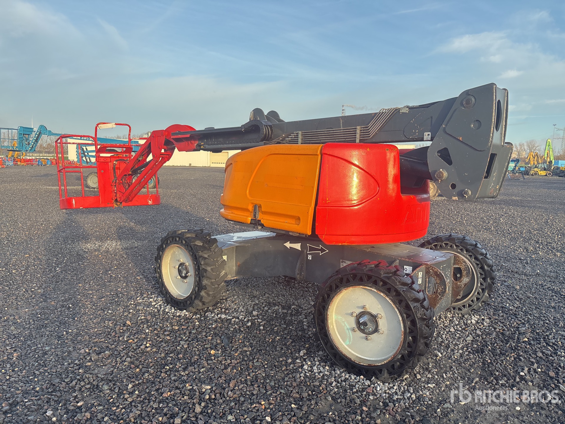 General Appearance with Picture, Right Front Corner