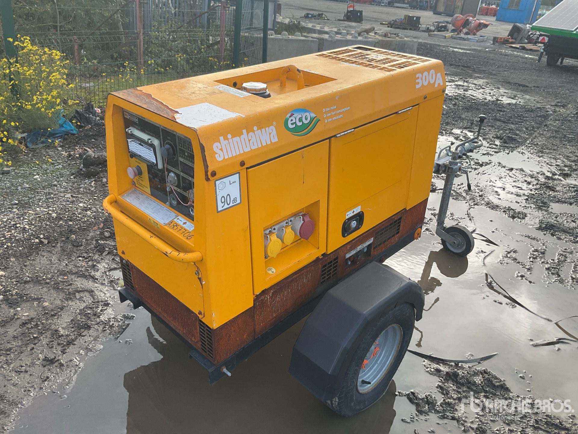 General Appearance with Picture, Right Rear Corner