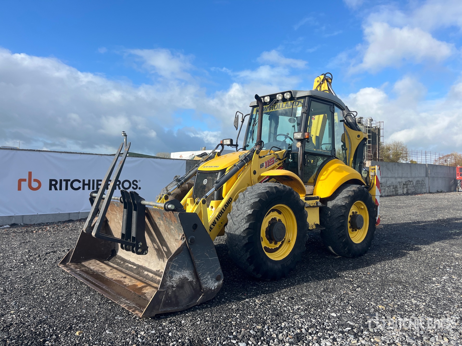 General Appearance with Picture, Left Front Corner