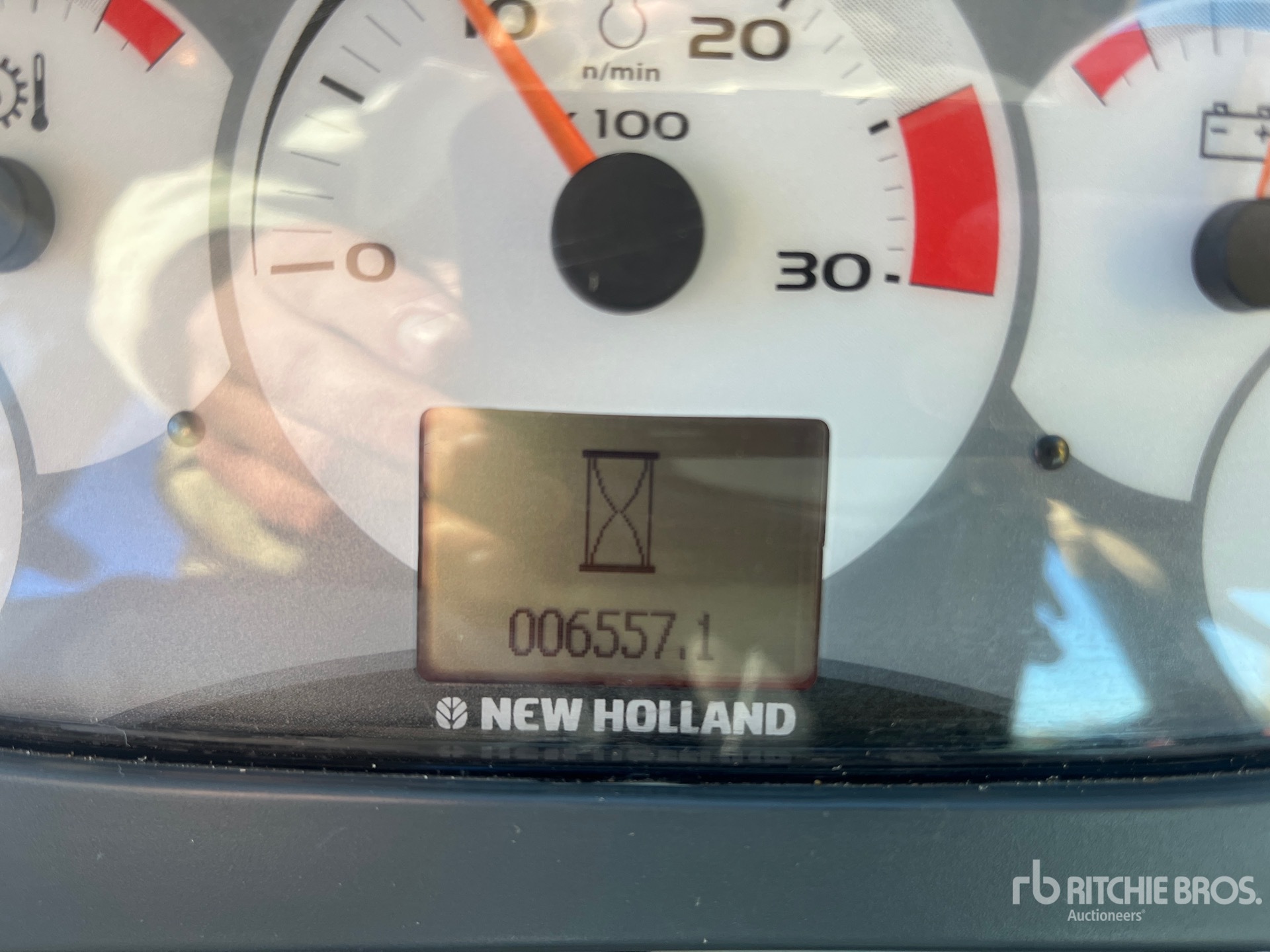 General Appearance with Hour Meter / Odometer