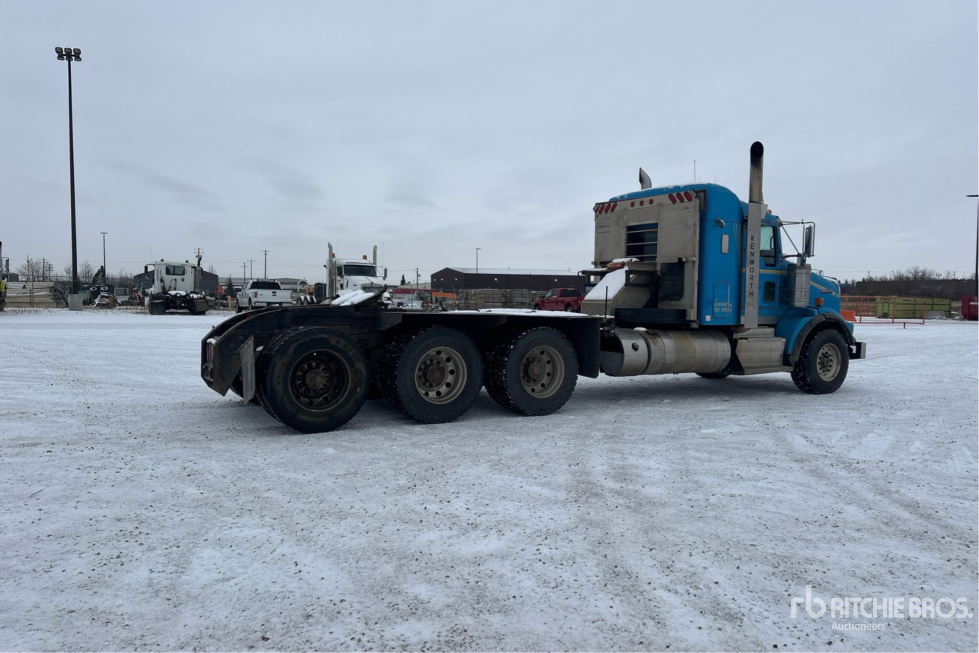 General Appearance with Imagen: esquina trasera derecha