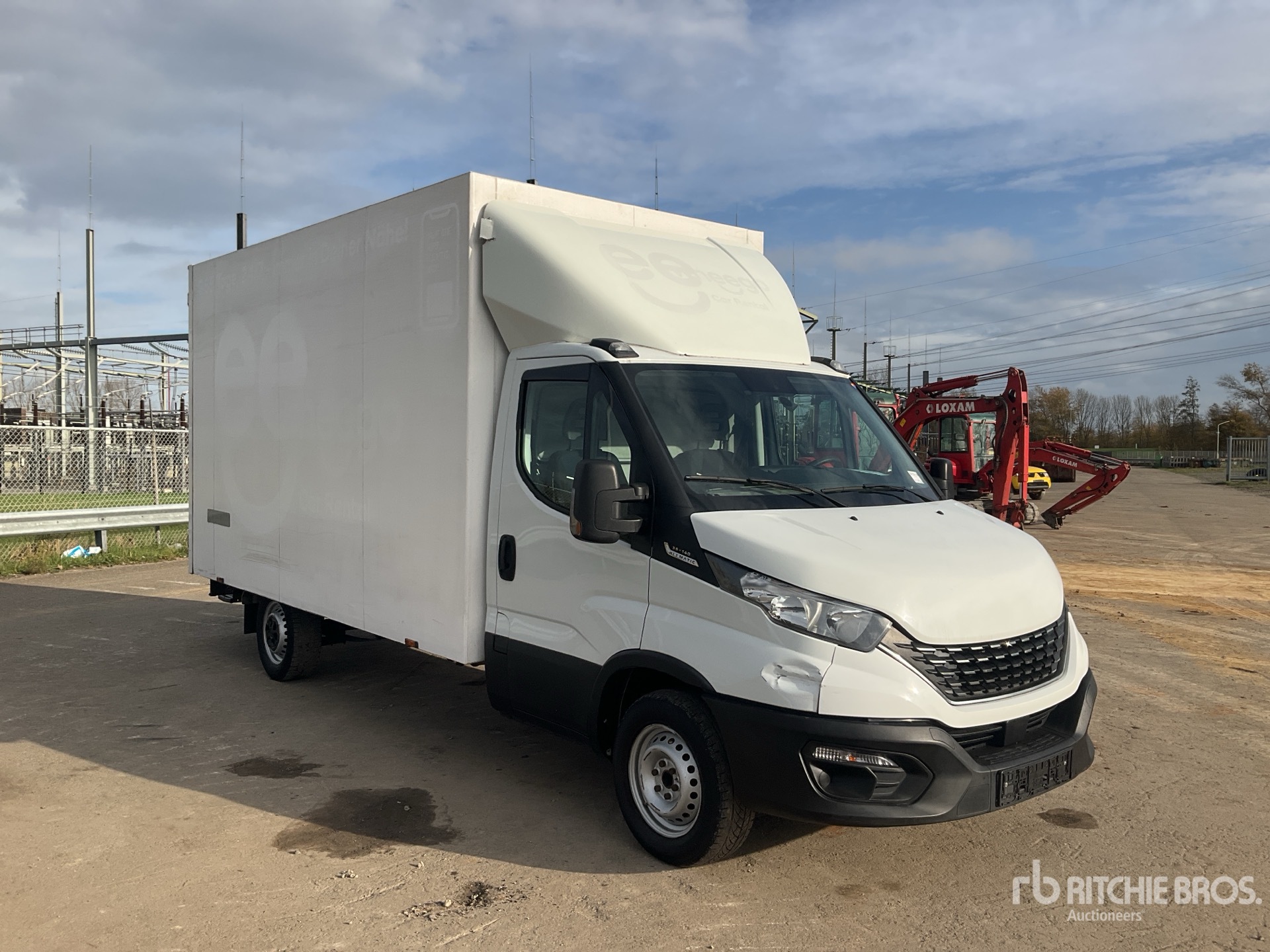 Aspect général with Image, coin avant droit