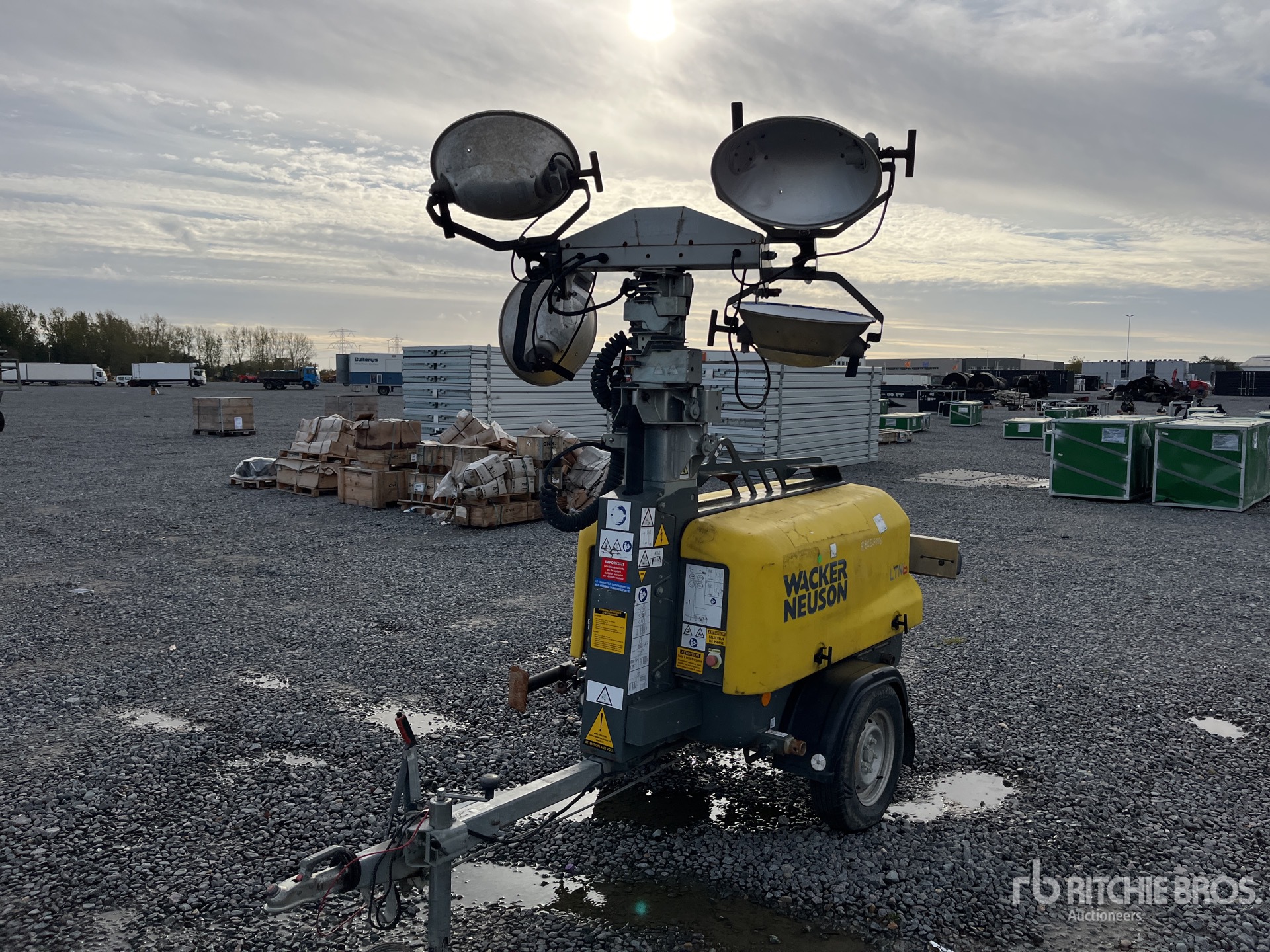 General Appearance with Image, coin avant gauche