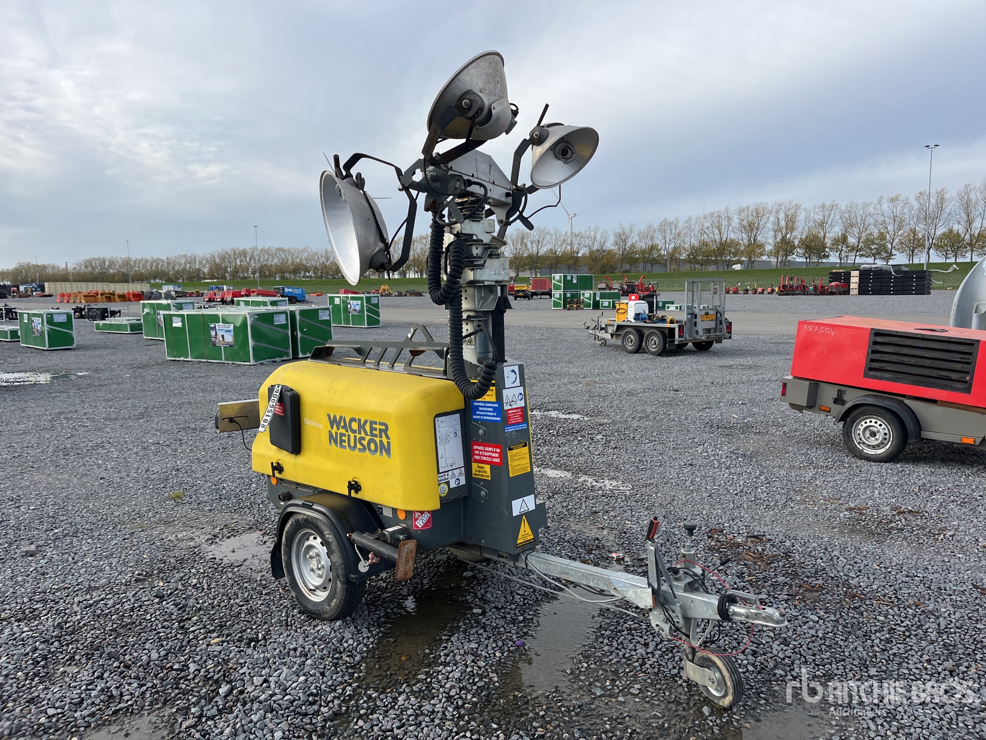 General Appearance with Image, coin avant droit