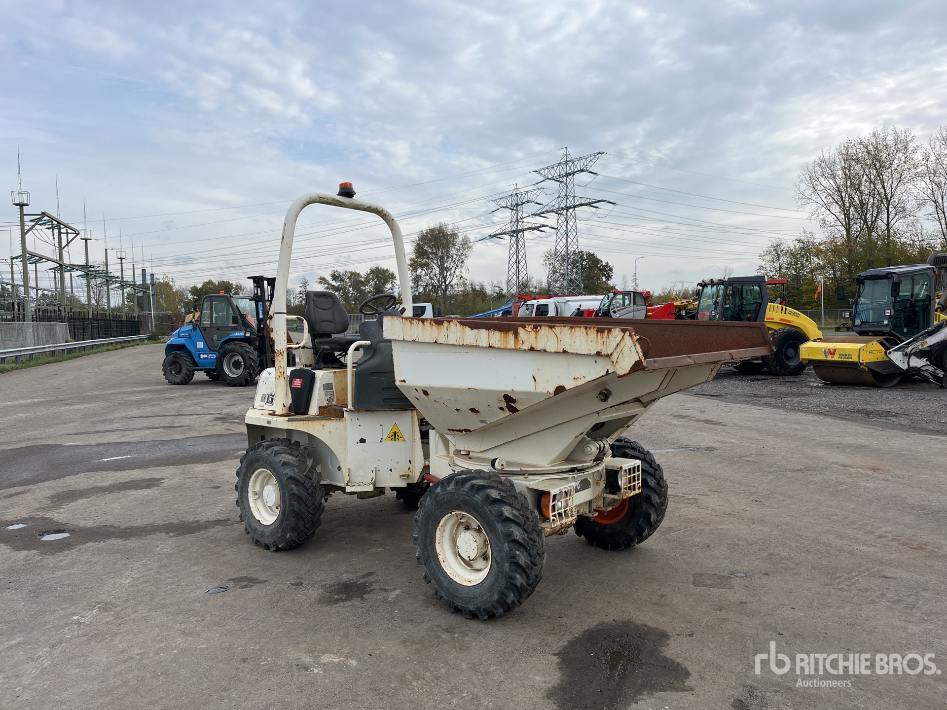 General Appearance with Picture, Right Front Corner