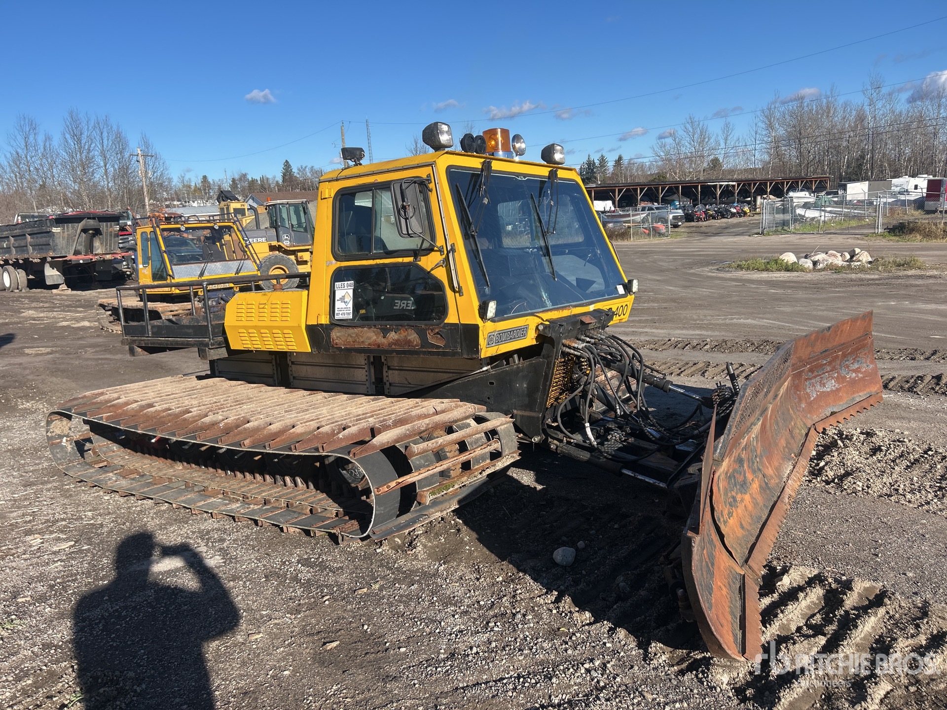 General Appearance with Picture, Right Front Corner