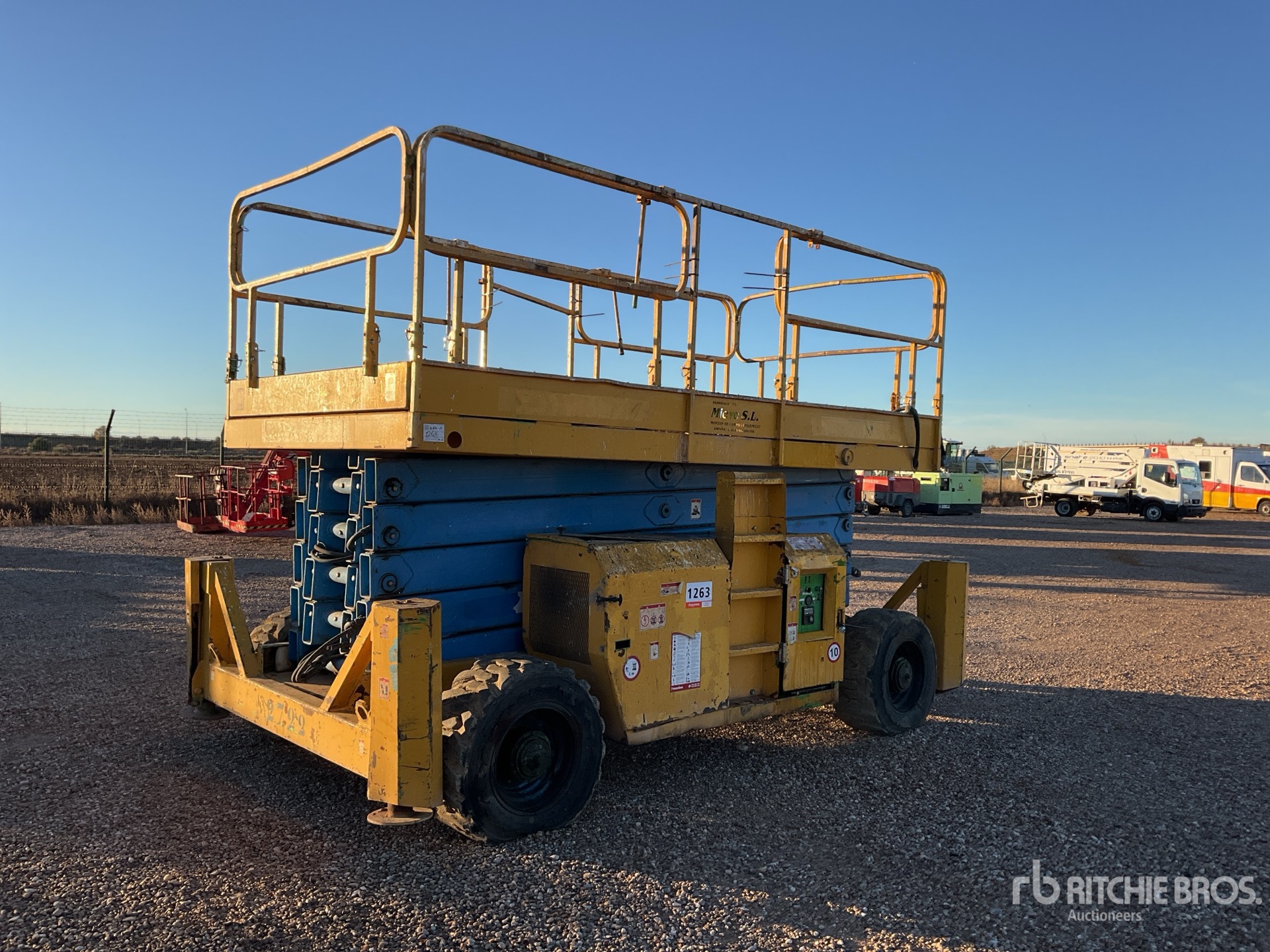 General Appearance with Picture, Left Front Corner