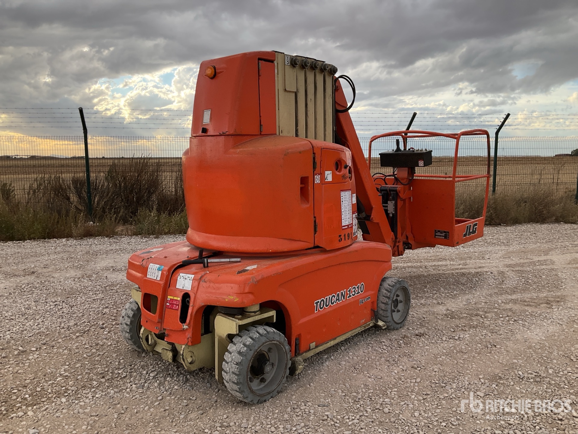 General Appearance with Picture, Left Front Corner