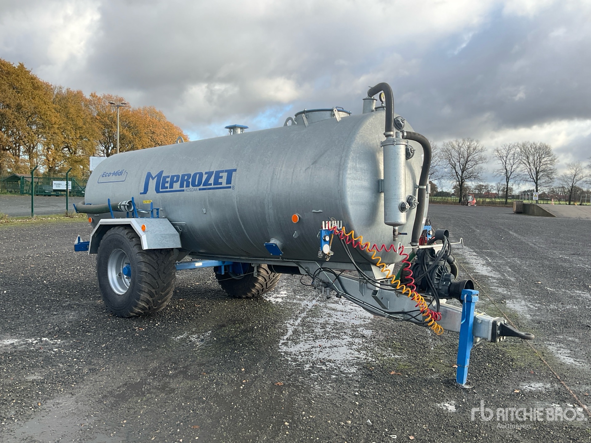 General Appearance with Foto, angolo anteriore destro