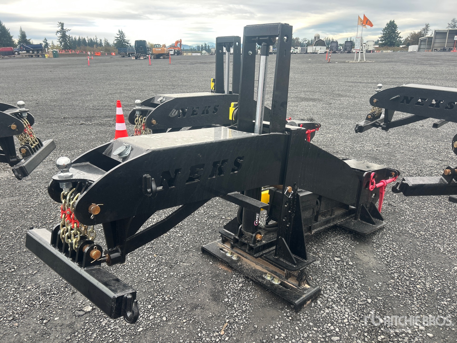 General Appearance with Bild, Ecke vorne rechts