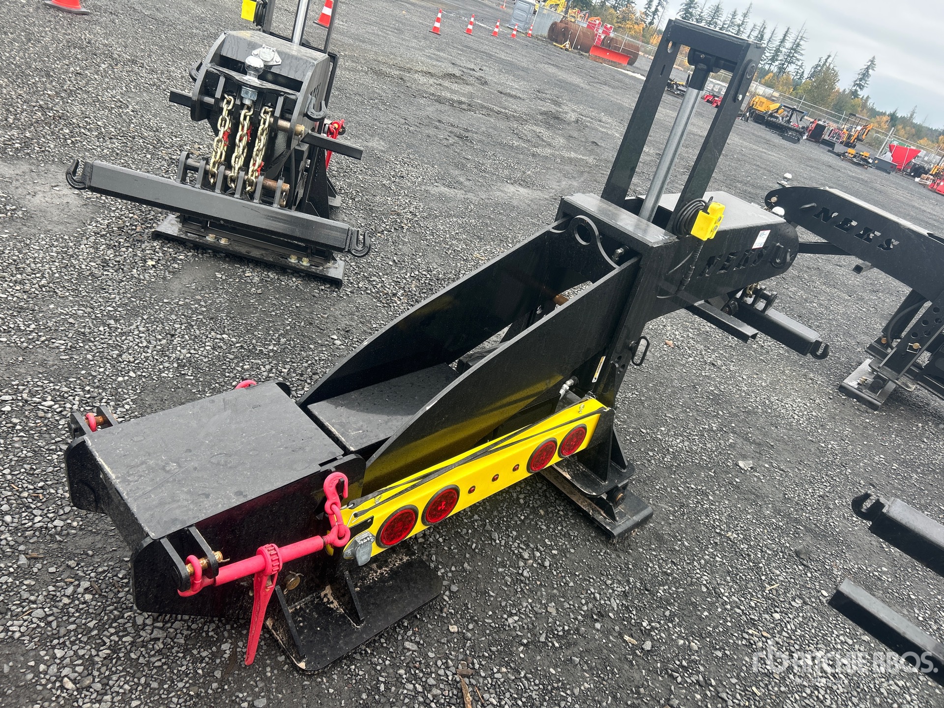 General Appearance with Bild, Ecke hinten links