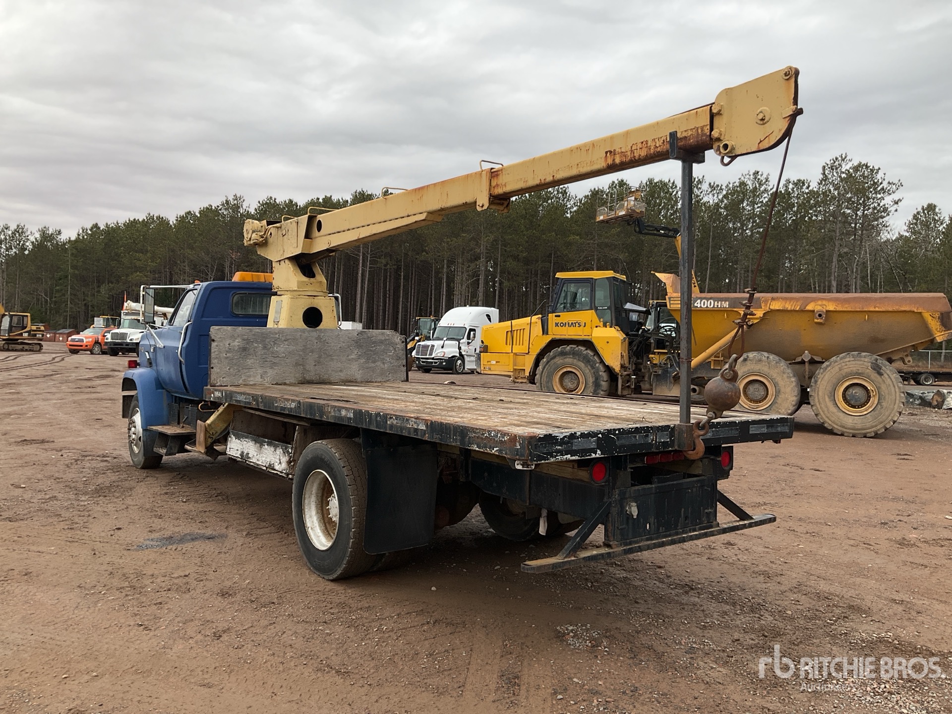 General Appearance with Bild, Ecke hinten links