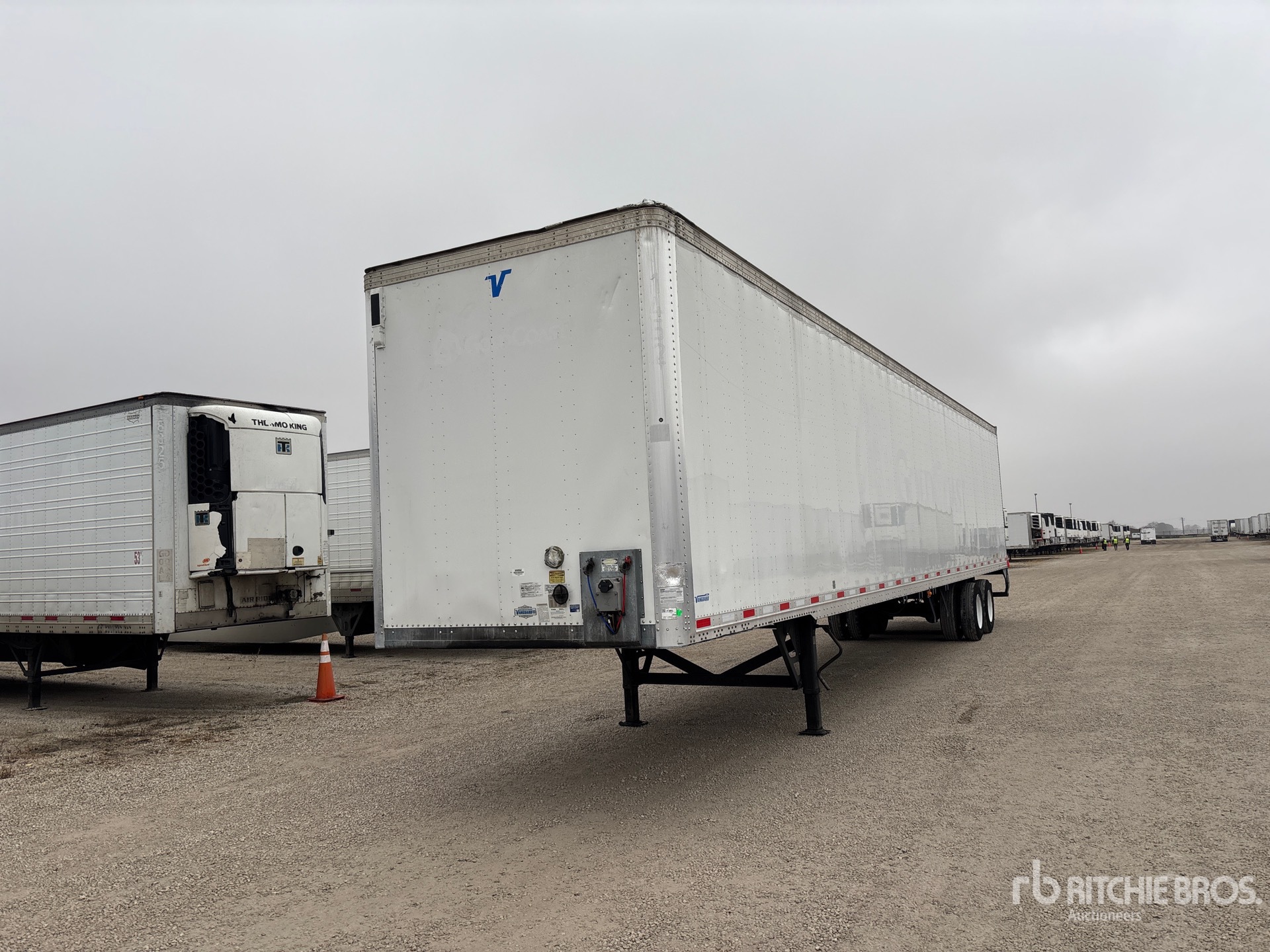 General Appearance with Featured Photo