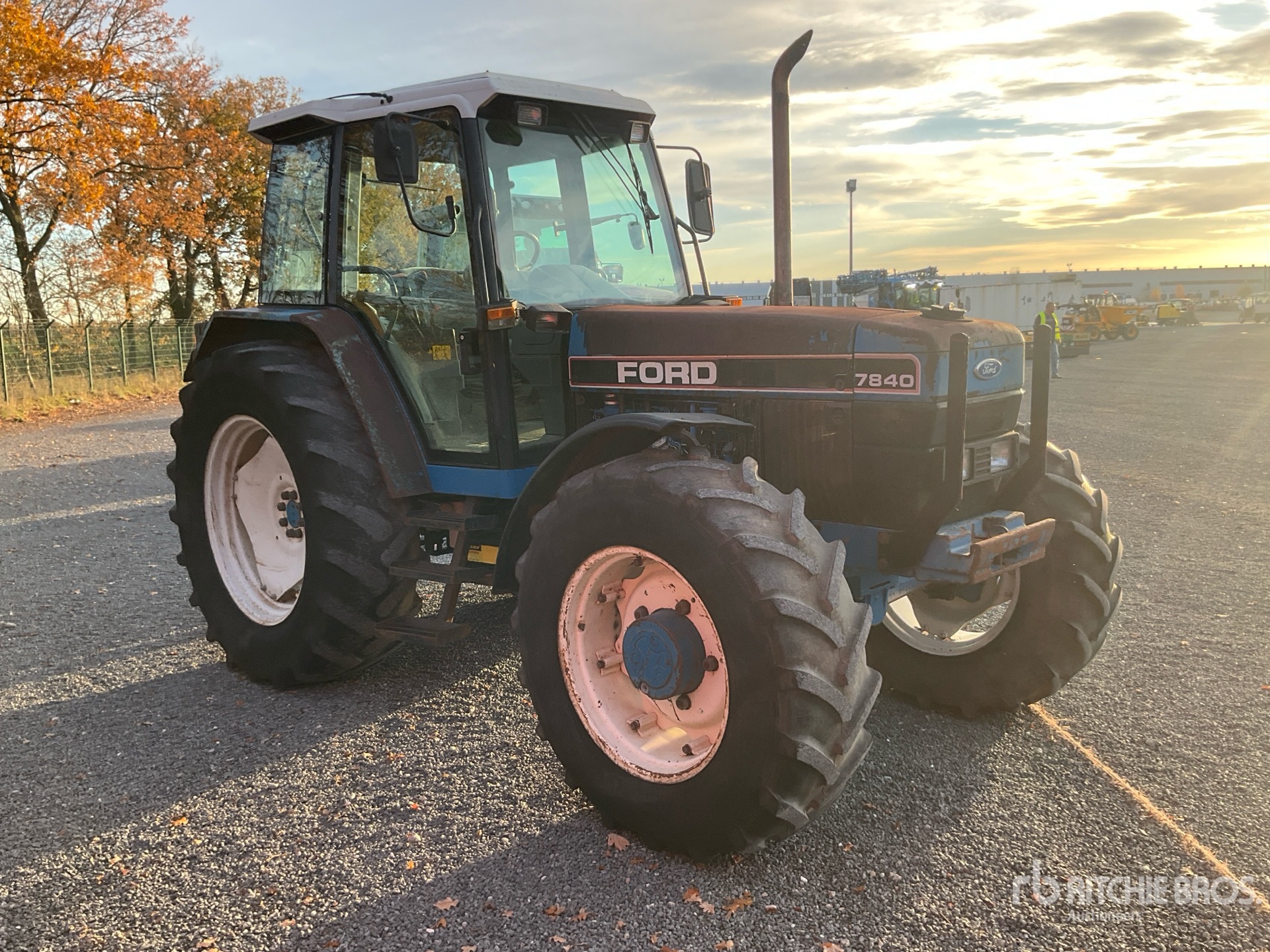 General Appearance with Imagen: esquina delantera derecha