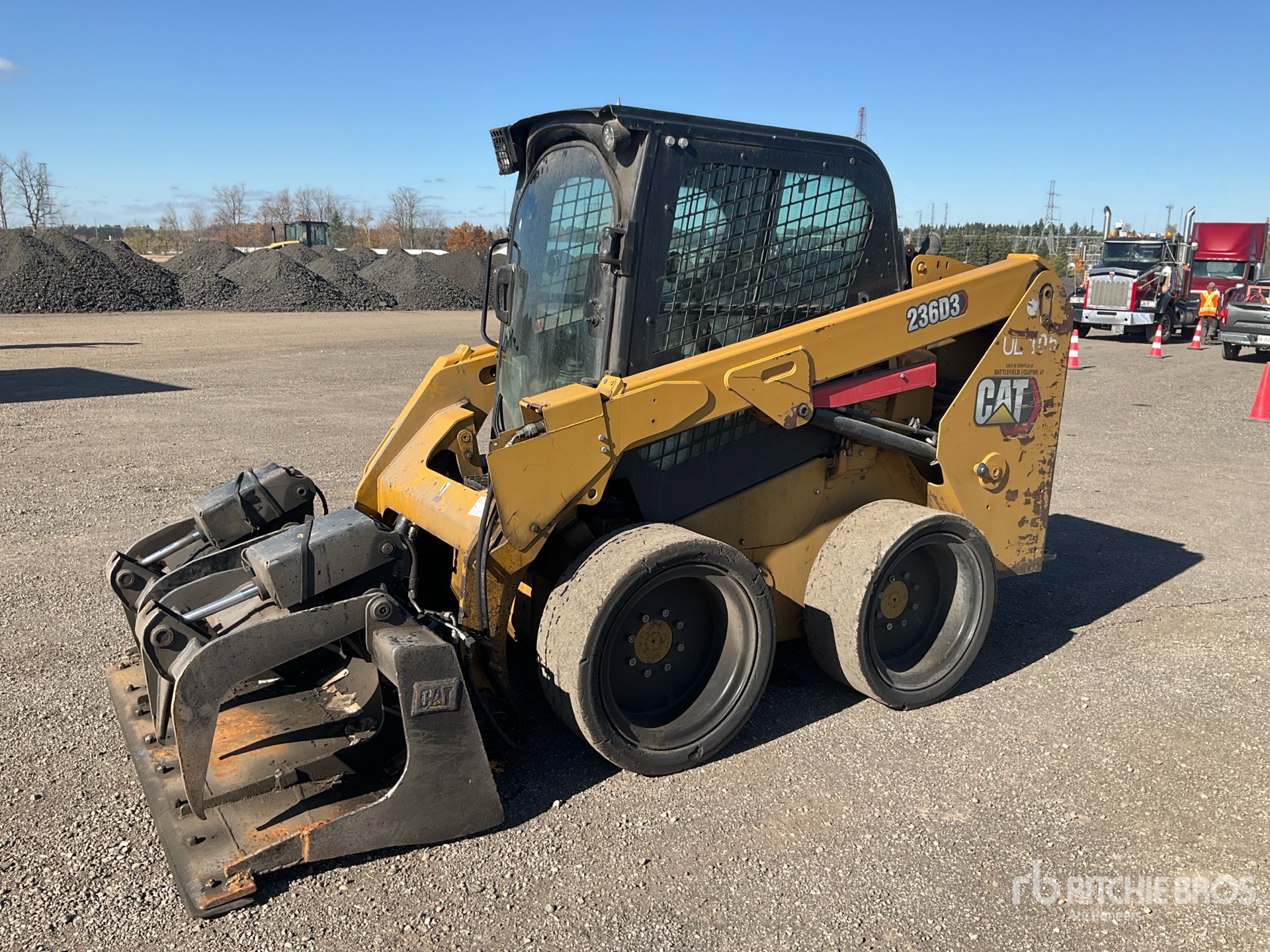 General Appearance with Picture, Left Front Corner