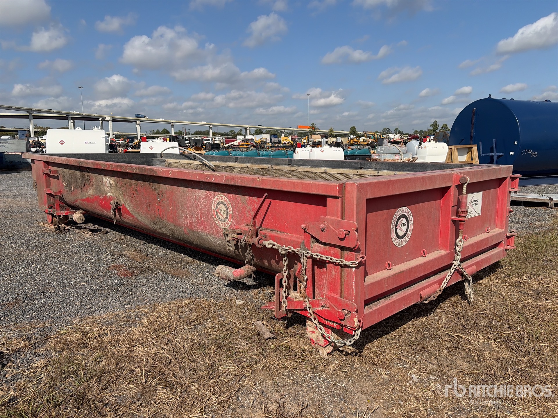 General Appearance with Foto, angolo posteriore sinistro