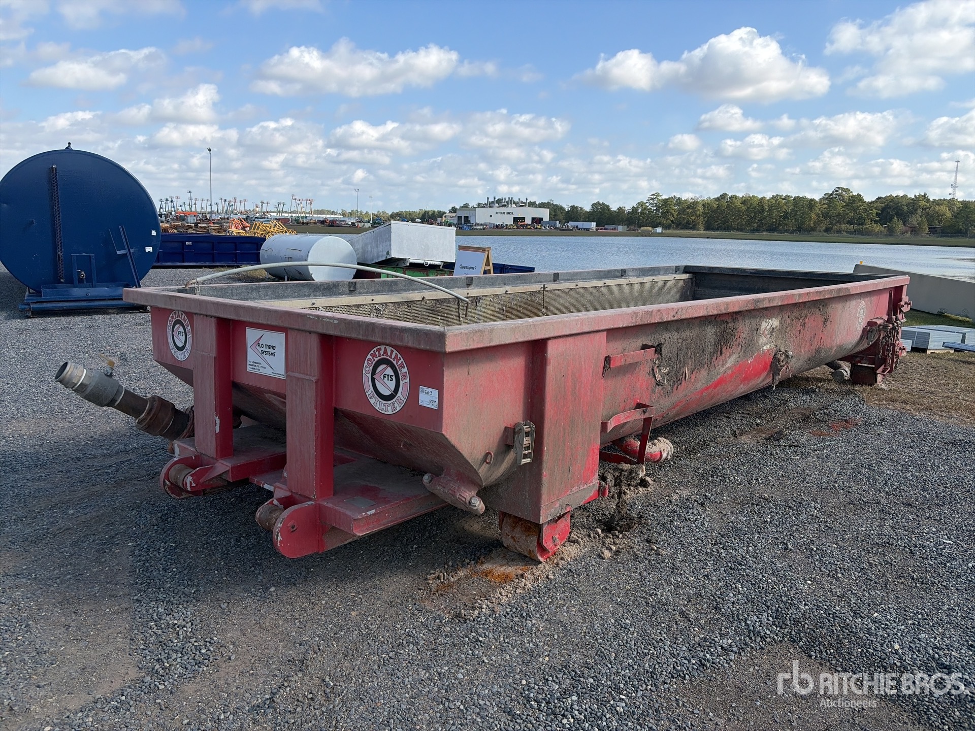 General Appearance with Foto, angolo anteriore sinistro